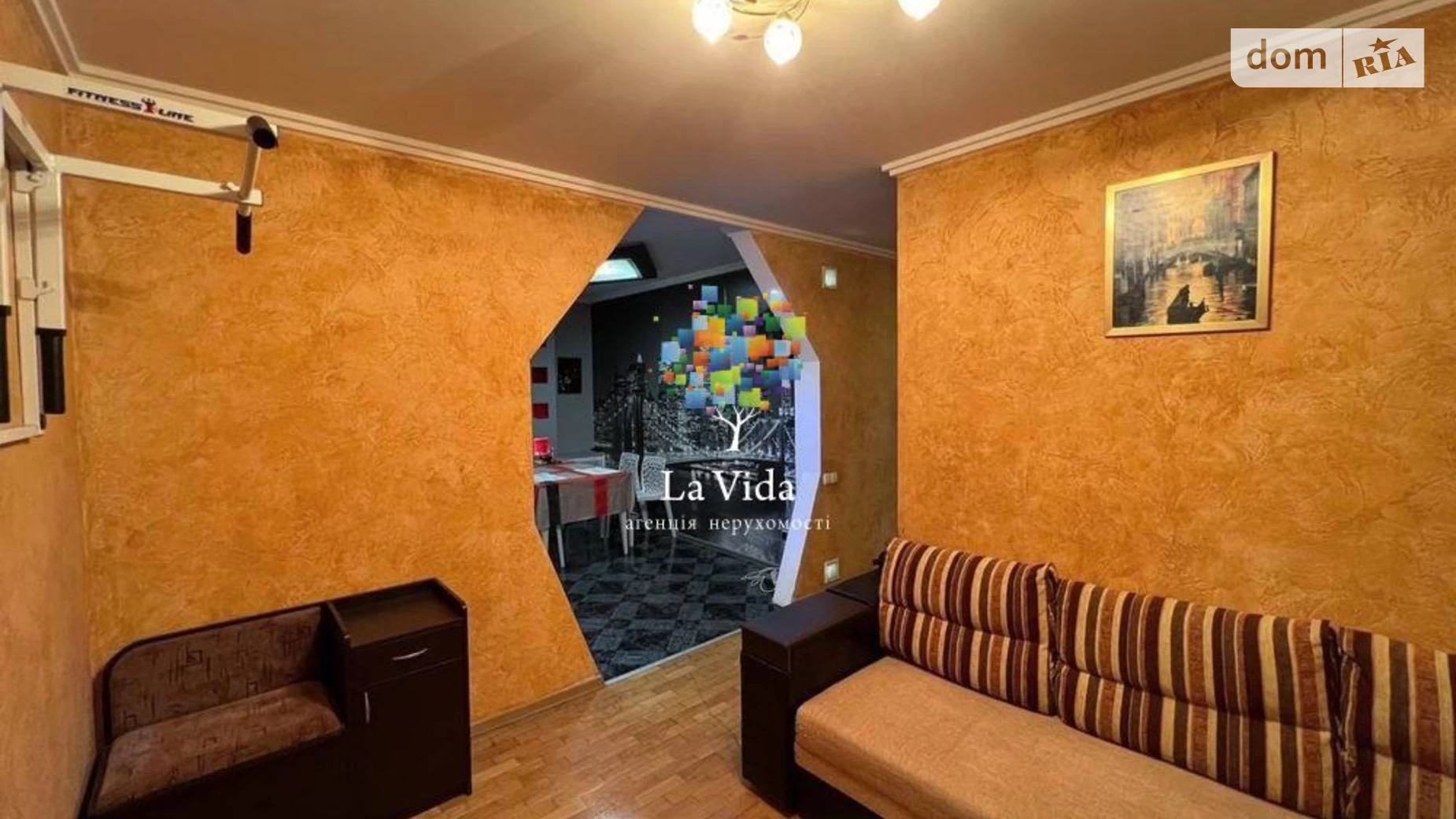 Продается 2-комнатная квартира 59 кв. м в Киеве, ул. Николая Краснова, 17