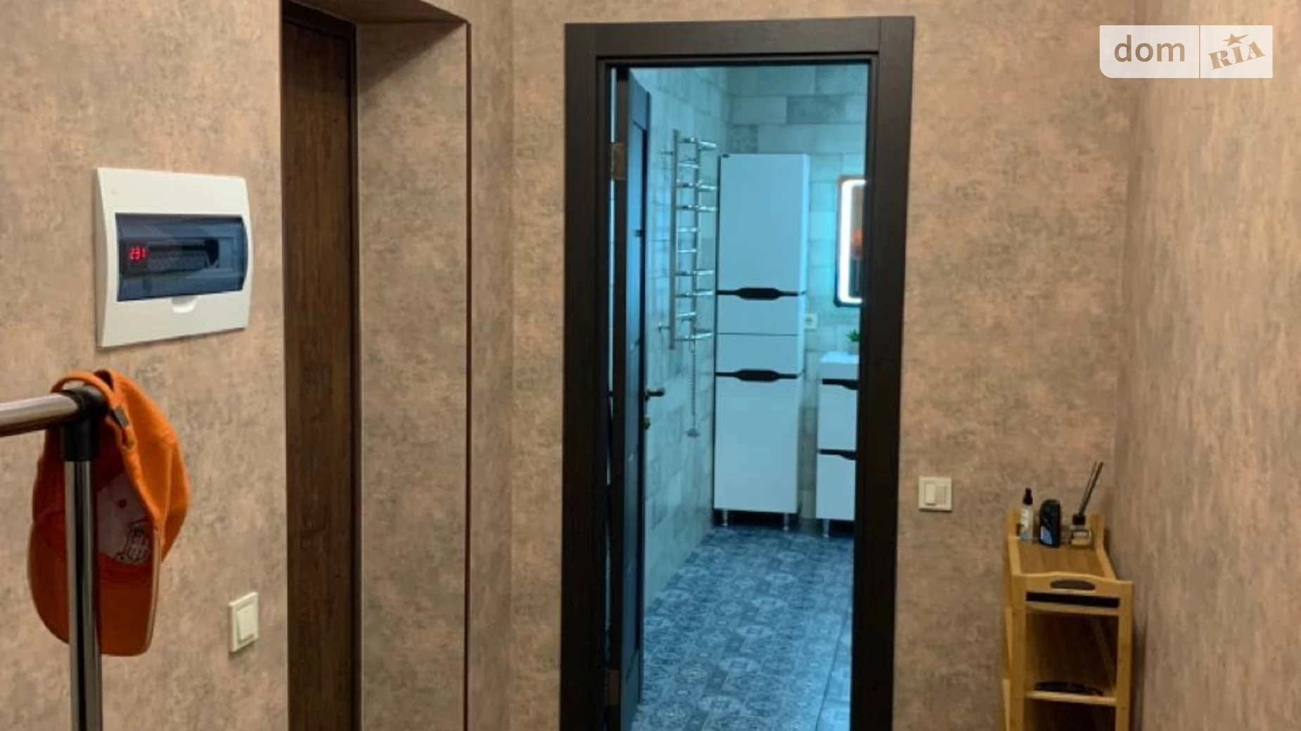 Продается 2-комнатная квартира 57 кв. м в Ирпене, ул. Севериновская, 105Б