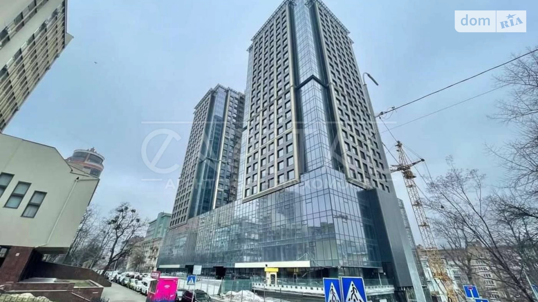 Продається 3-кімнатна квартира 127 кв. м у Києві