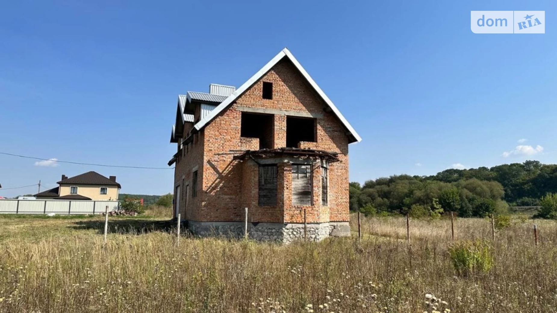 Продається будинок 2 поверховий 190 кв. м з гаражем, вул. Шкільна