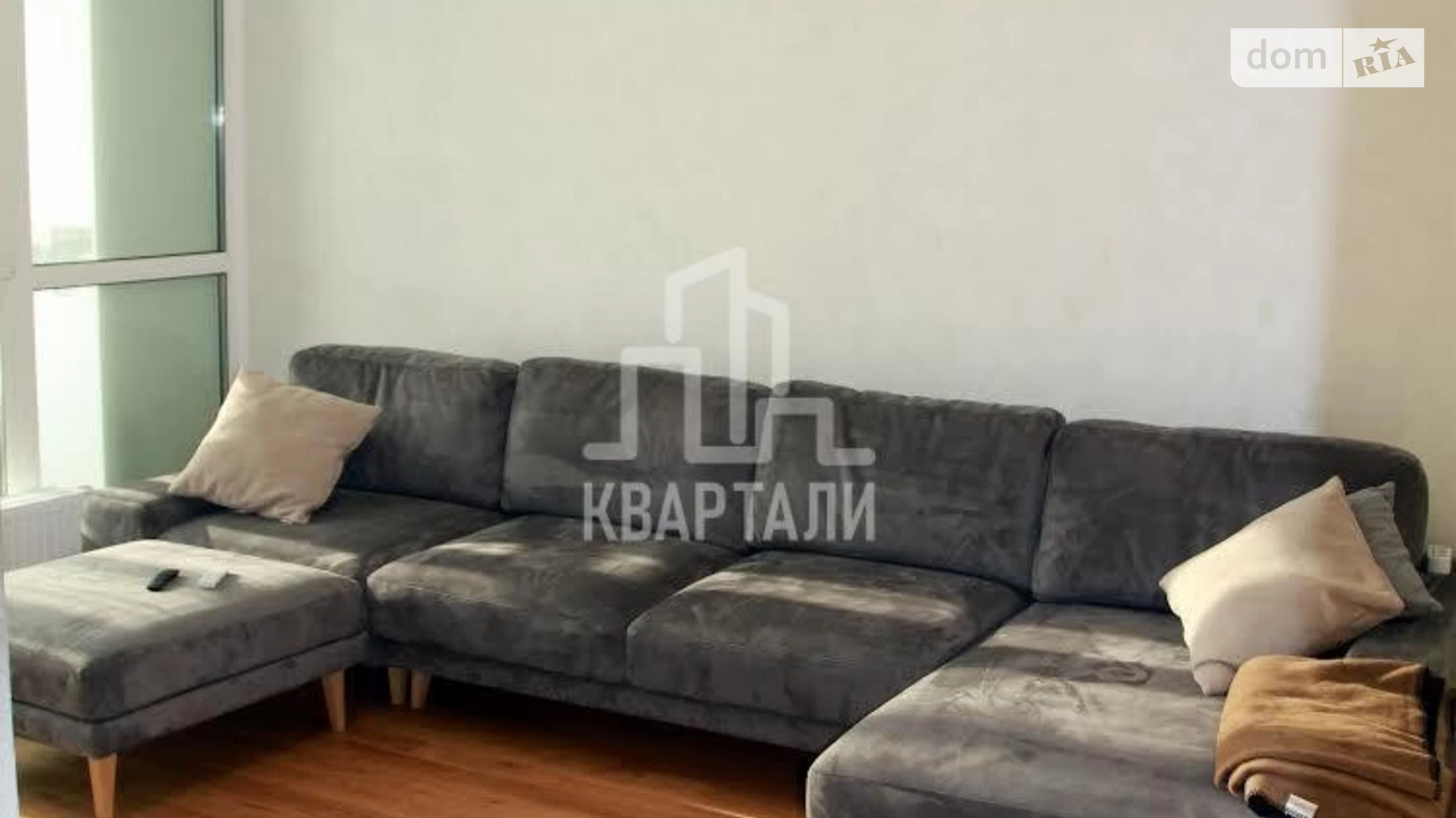 Продається 3-кімнатна квартира 81 кв. м у Києві, просп. Правди, 41А