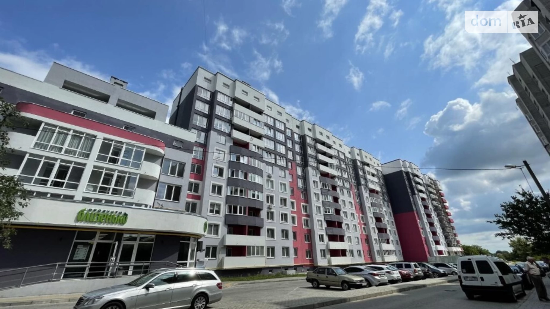Продается 2-комнатная квартира 66 кв. м в Львове, ул. Шухевича