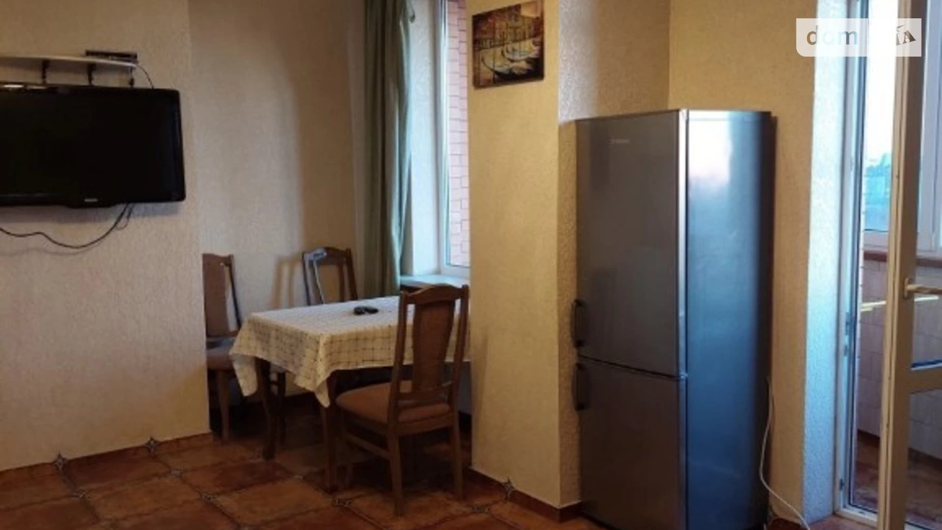 Продается 1-комнатная квартира 47 кв. м в Одессе, ул. Базарная, 5 - фото 2
