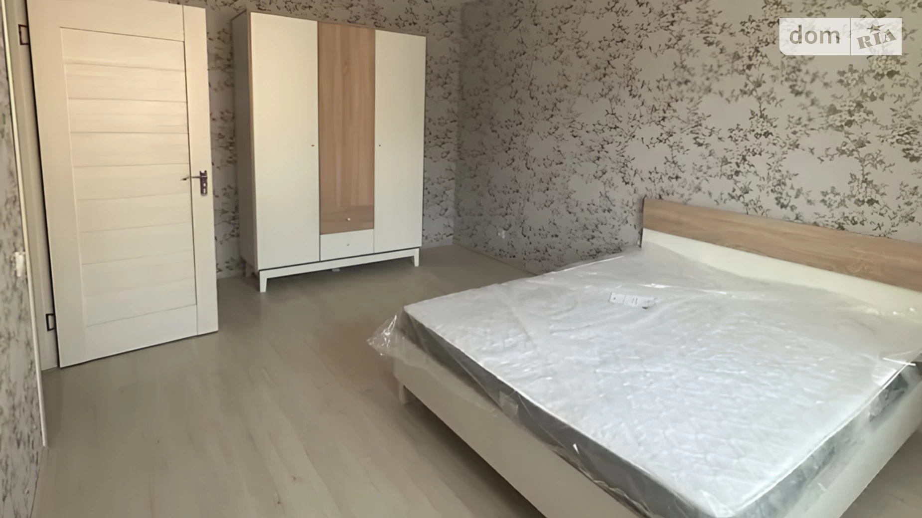 Продается 1-комнатная квартира 40 кв. м в Ровно