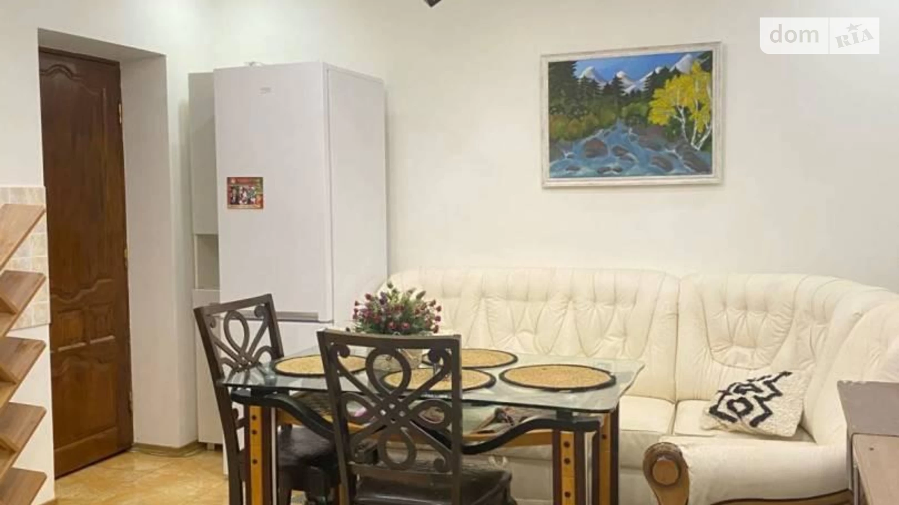 Продается 2-комнатная квартира 58 кв. м в Одессе, ул. Богдана Хмельницкого