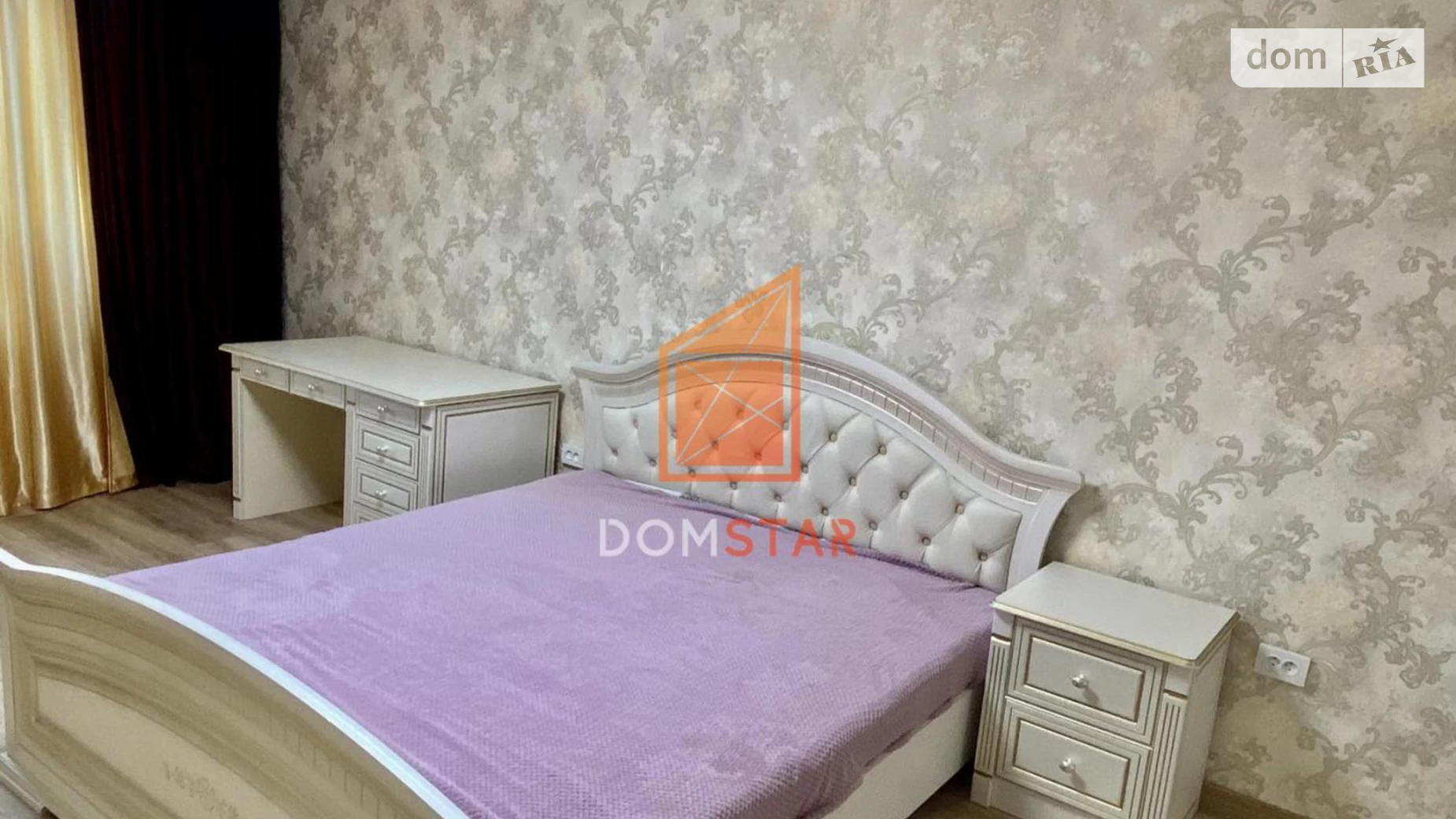 Продається 2-кімнатна квартира 60 кв. м у Одесі, вул. Басейна, 6А