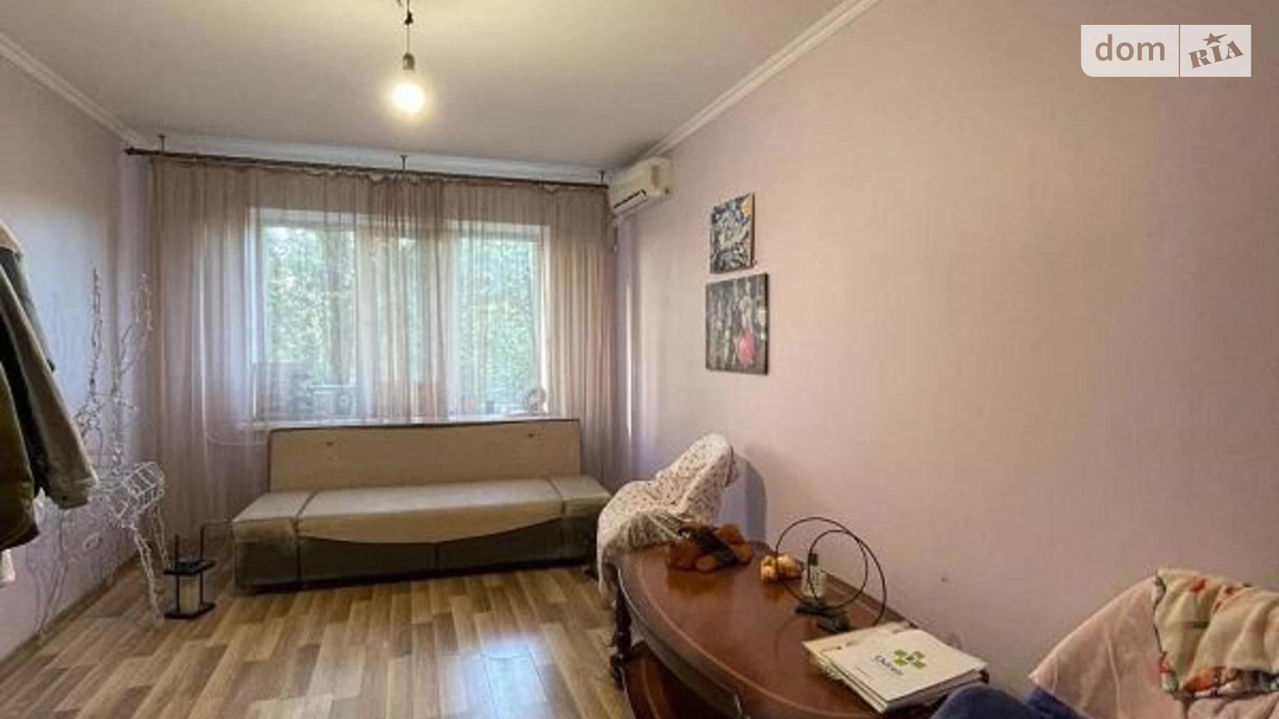 Продається 3-кімнатна квартира 64 кв. м у Одесі, просп. Добровольського, 138