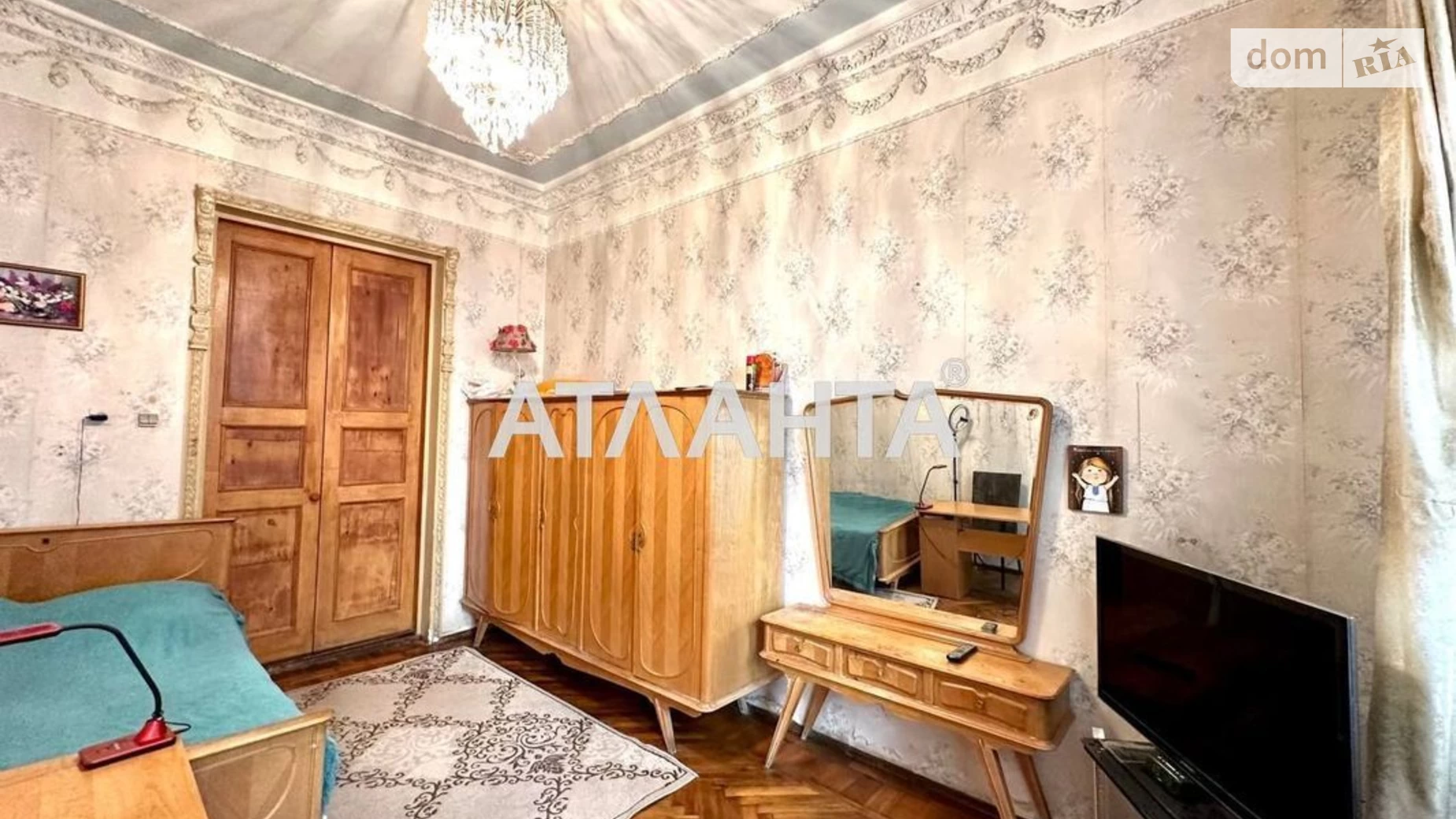 Продается 3-комнатная квартира 99.3 кв. м в Одессе, ул. Екатерининская
