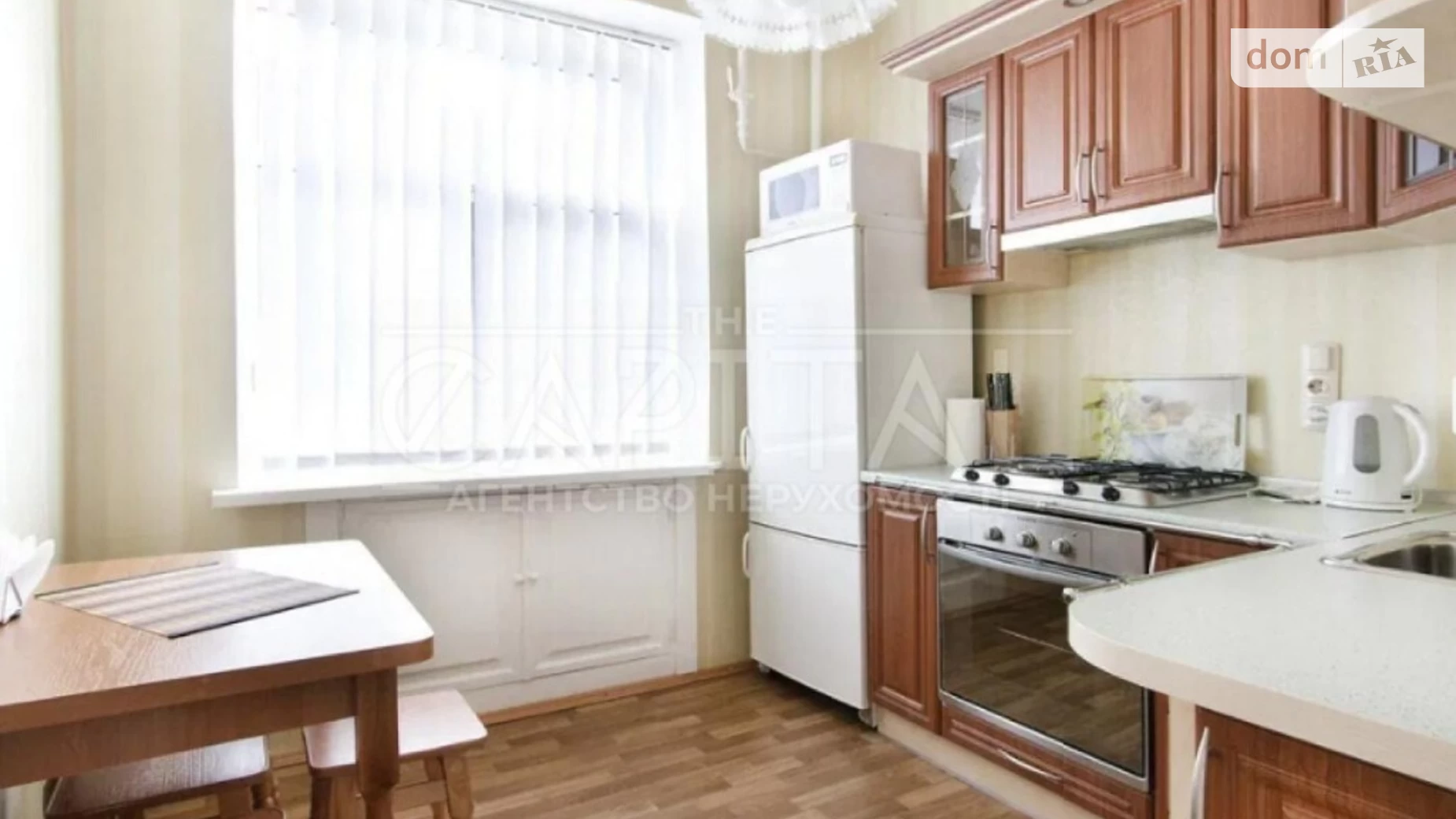 Продается 2-комнатная квартира 49 кв. м в Киеве, ул. Леси Украинки, 8 - фото 2