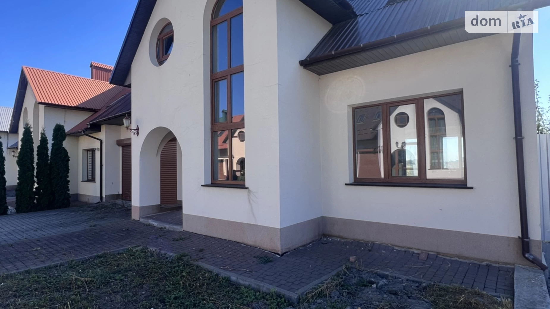 Продается дом на 3 этажа 354 кв. м с баней/сауной, цена: 105000 $ - фото 2