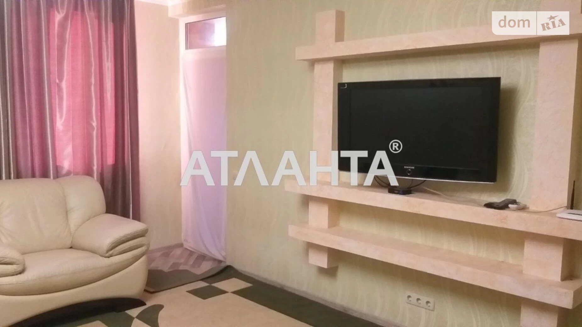 Продается 2-комнатная квартира 94.4 кв. м в Черноморске, ул. Парусная
