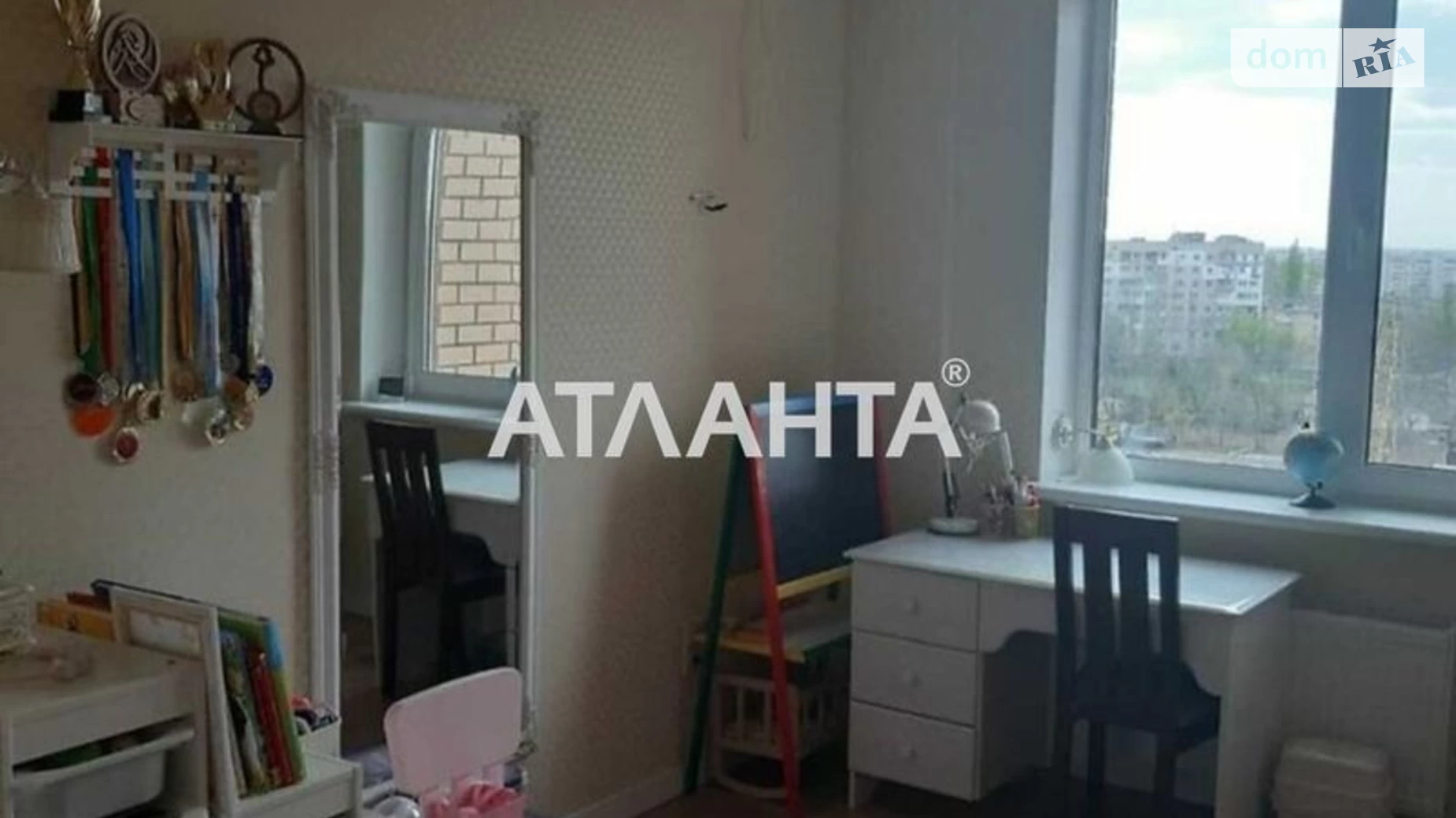 Продается 3-комнатная квартира 93 кв. м в Ильичовке, ул. Школьная, 35