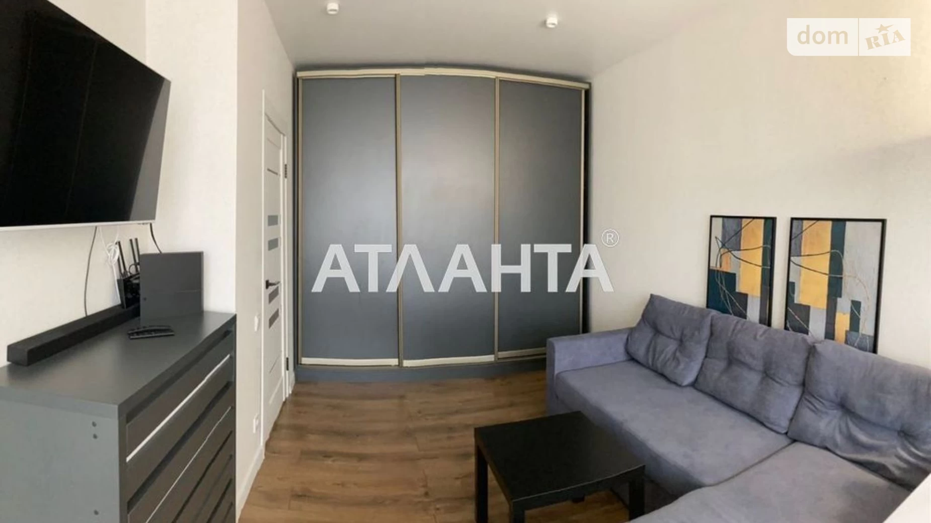 Продается 1-комнатная квартира 41 кв. м в Крыжановка, ул. Академика Сахарова, 3Г