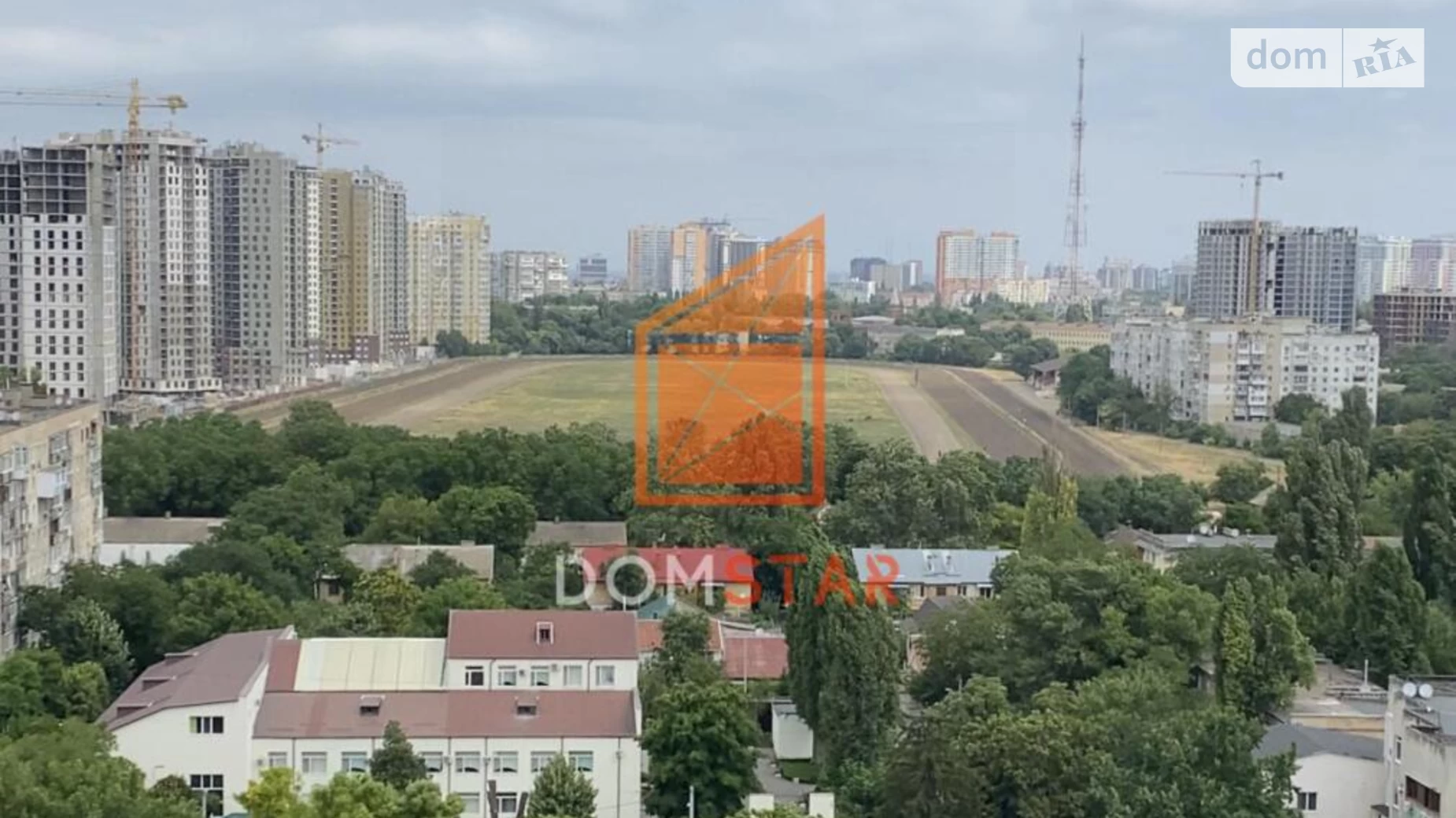 Продается 2-комнатная квартира 135 кв. м в Одессе, ул. Гераневая