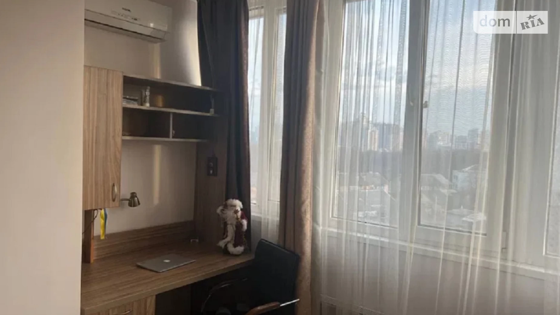 Продається 2-кімнатна квартира 74 кв. м у Одесі, вул. Зоопаркова