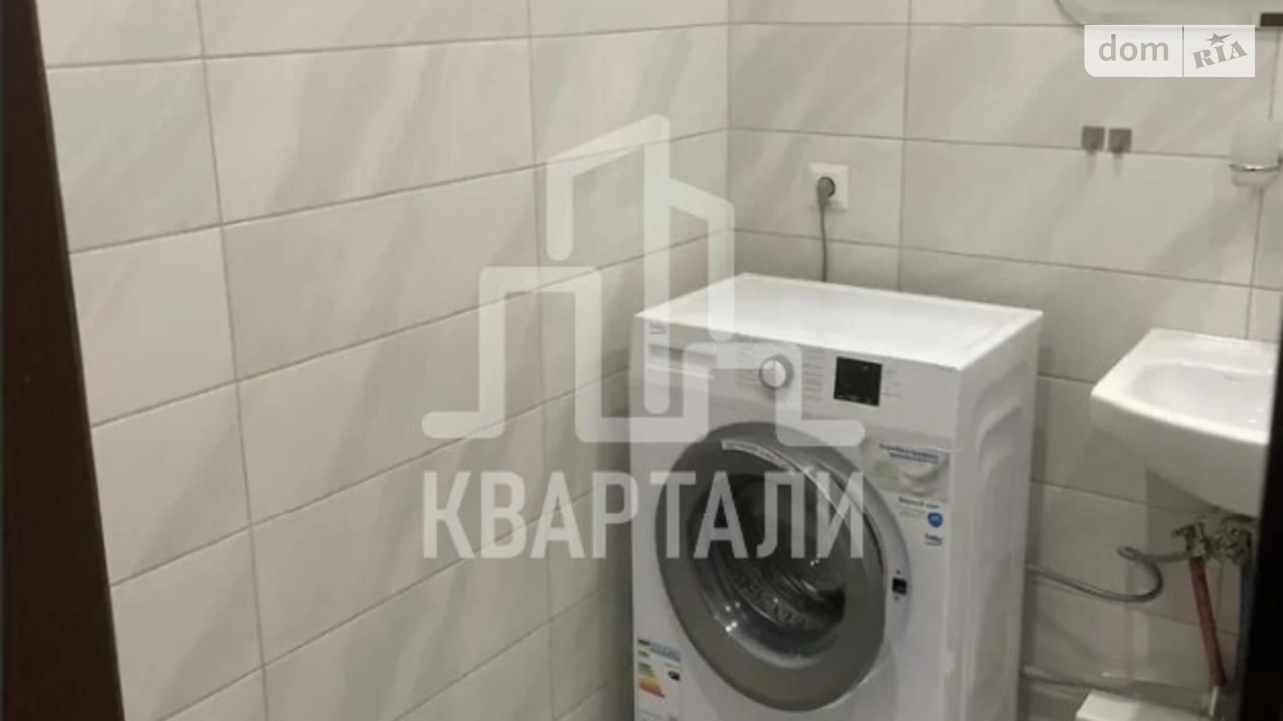 Продается 2-комнатная квартира 73 кв. м в Киеве, пер. Балтийский, 1