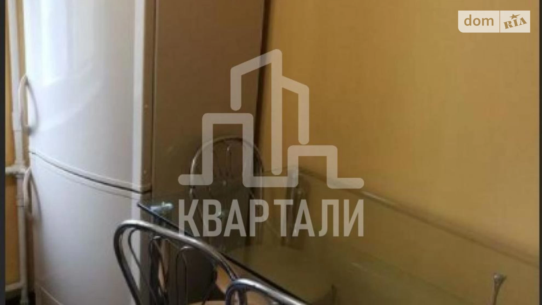 Продається 2-кімнатна квартира 48 кв. м у Києві, вул. Преображенська, 40