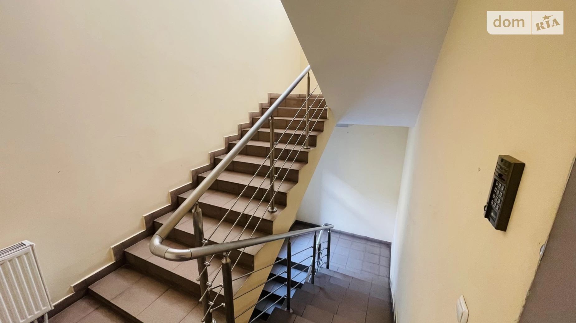 Продается офис 366 кв. м в бизнес-центре, цена: 260000 $ - фото 4