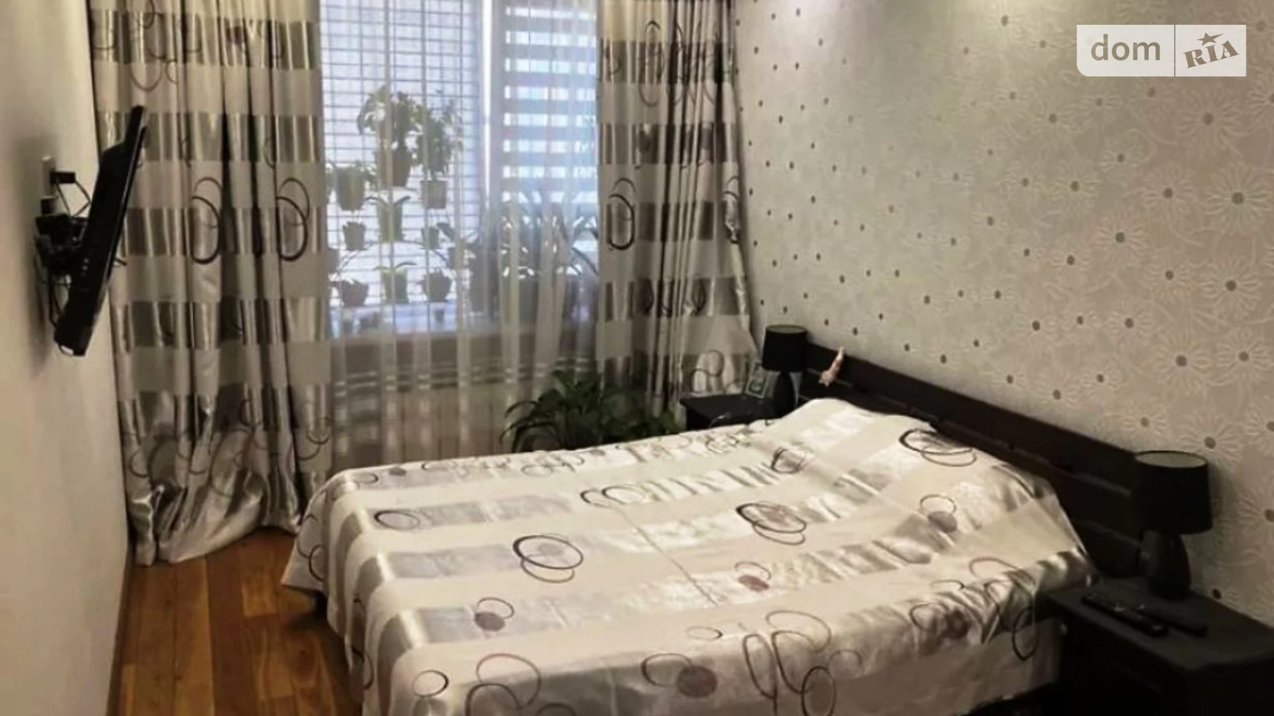 Продается 2-комнатная квартира 60 кв. м в Одессе, ул. Рихтера Святослава