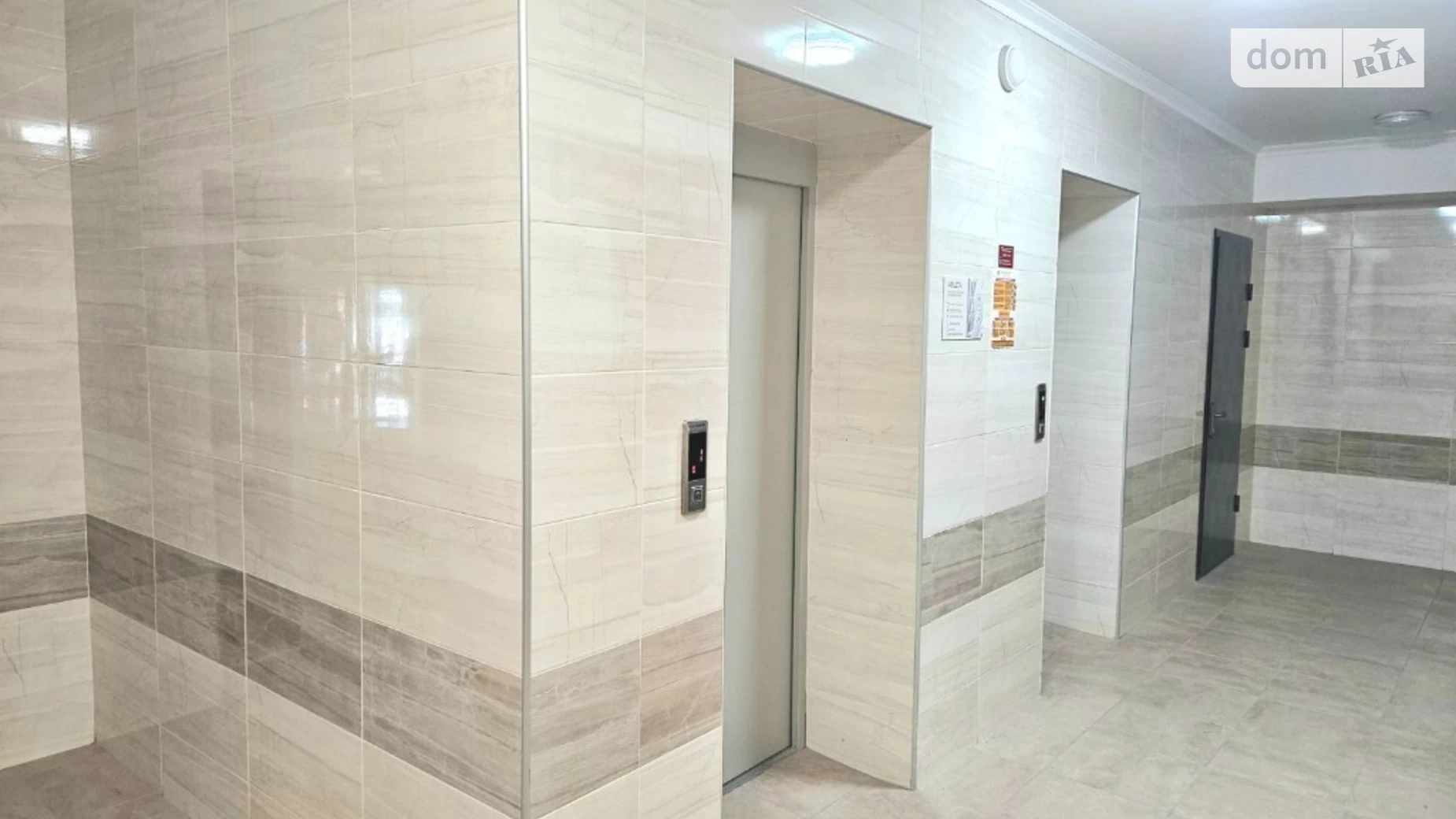 Продается 2-комнатная квартира 70 кв. м в Хмельницком, ул. Заречанская - фото 2