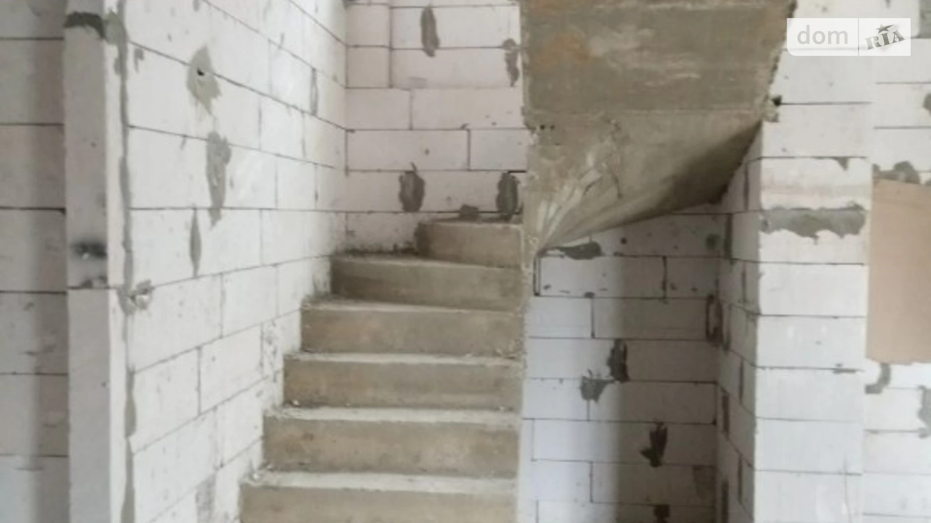 Продается дом на 2 этажа 155 кв. м с беседкой, цена: 150000 $ - фото 4