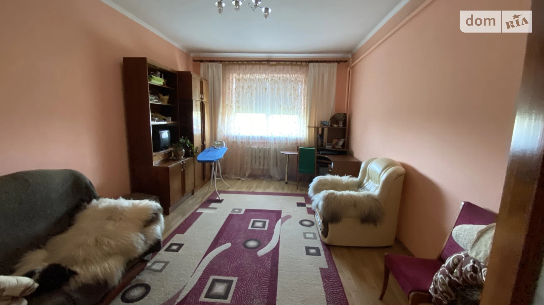 Продается дом на 2 этажа 364 кв. м с камином, Садова, 9