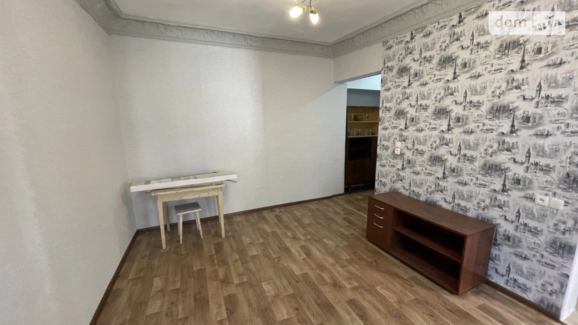 Продається 2-кімнатна квартира 35 кв. м у Одесі, вул. Болгарська