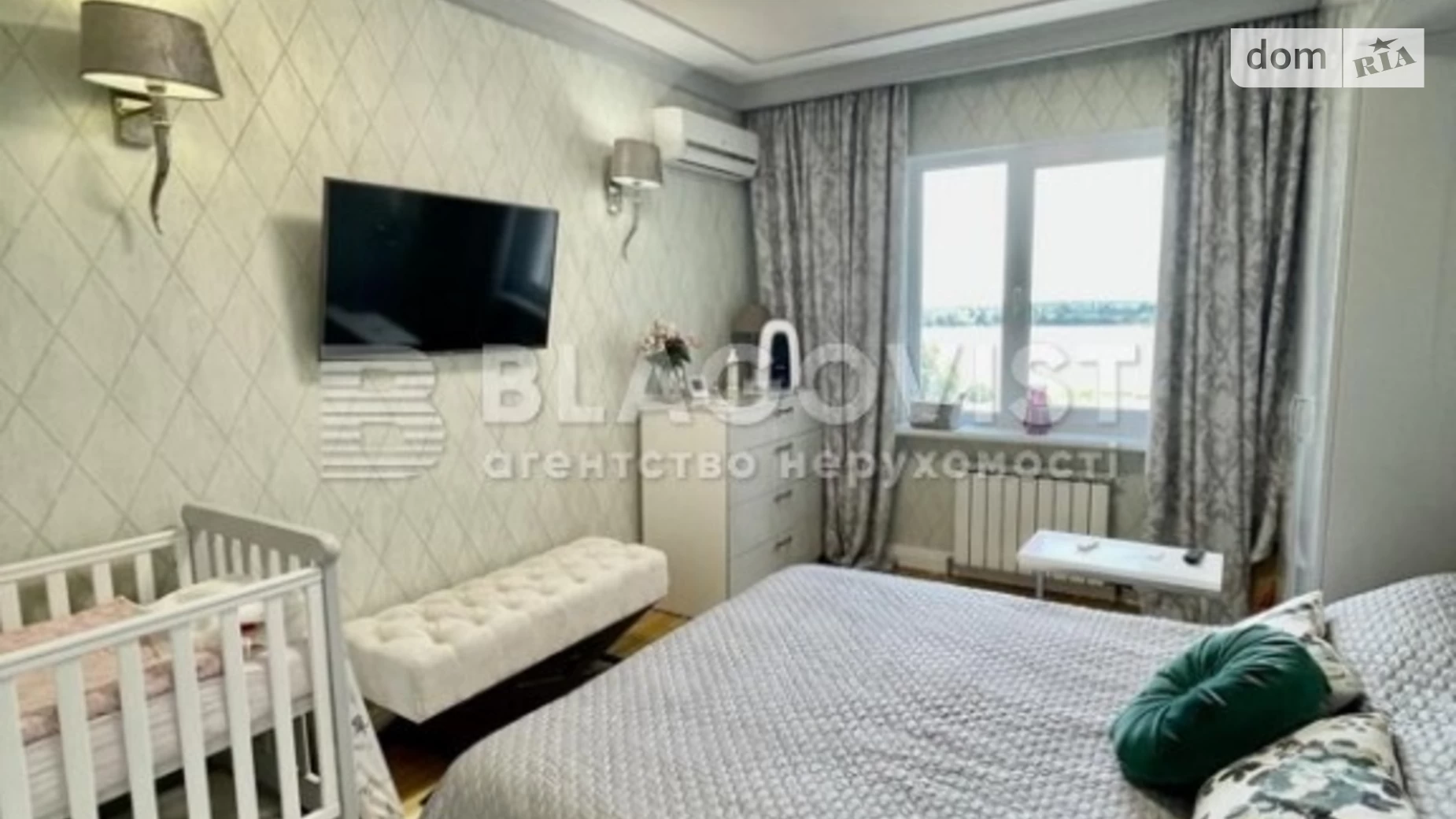 Продается 2-комнатная квартира 78 кв. м в Киеве, просп. Николая  Бажана, 36