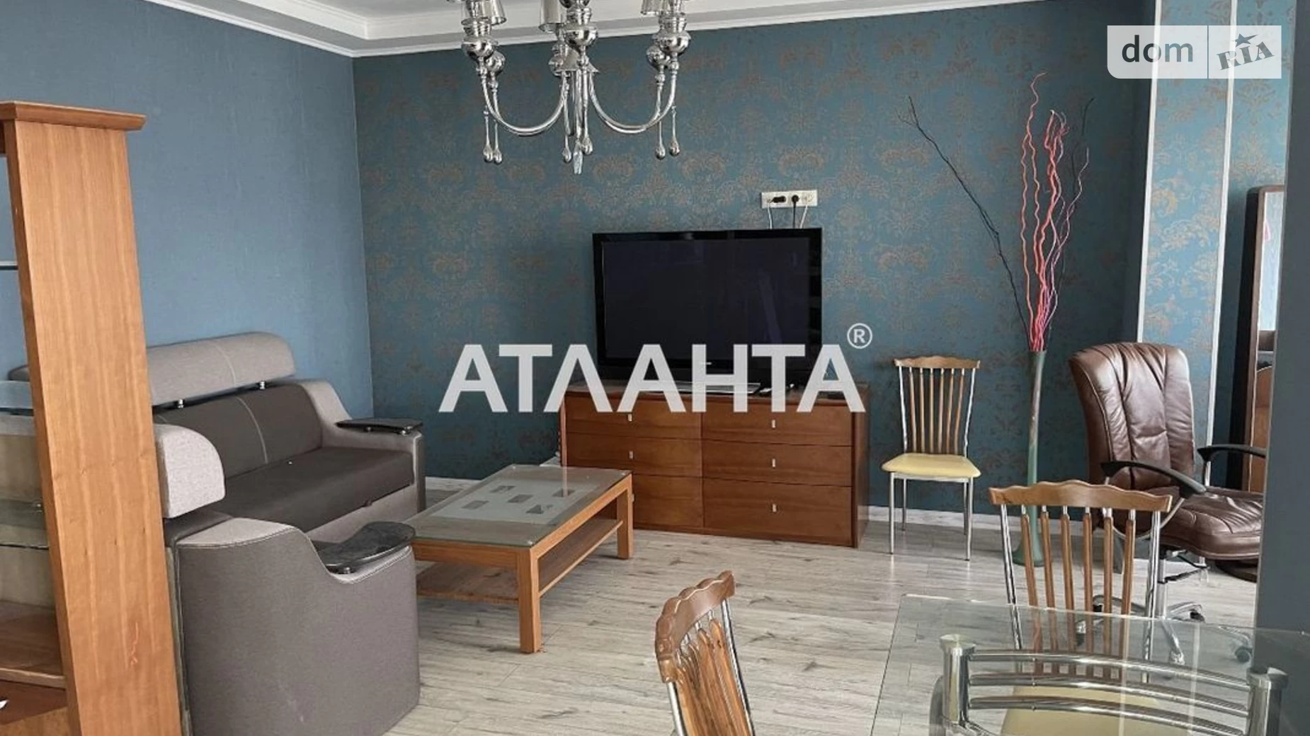 Продается 4-комнатная квартира 90 кв. м в Лиманке, ул. Черноморская