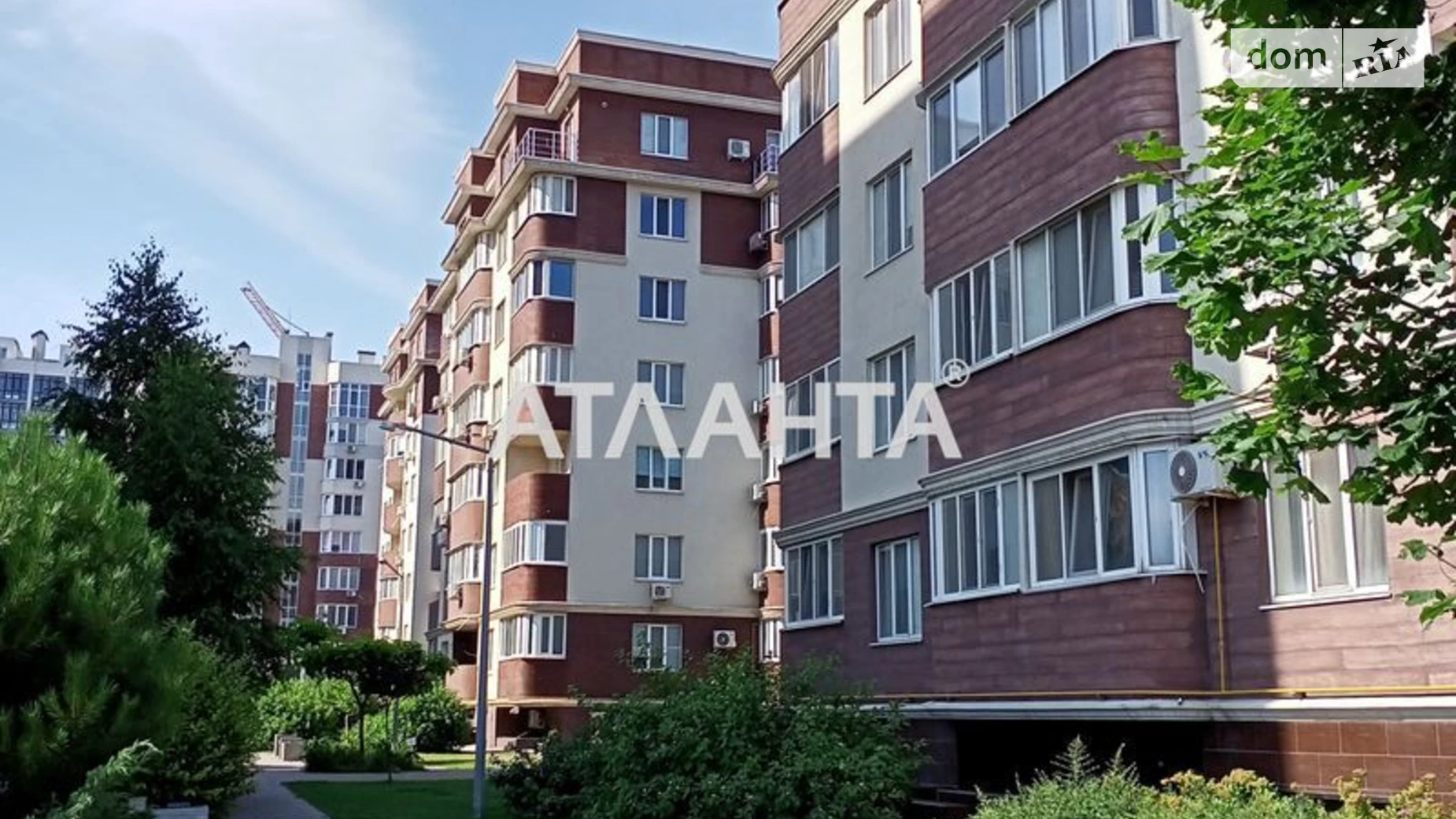 Продается 3-комнатная квартира 100 кв. м в Одессе, Новониколаевская(Старокиевское шоссе) дор.