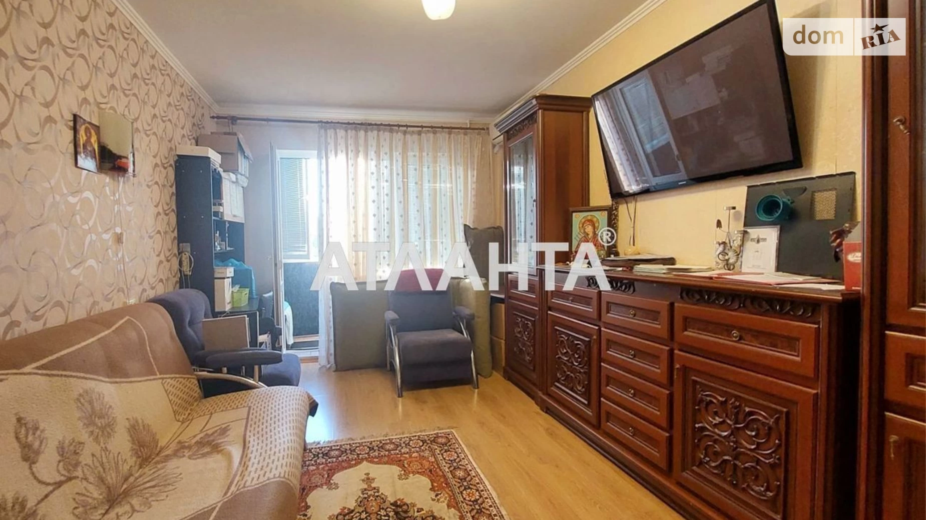 Продается 3-комнатная квартира 68 кв. м в Одессе, просп. Добровольского