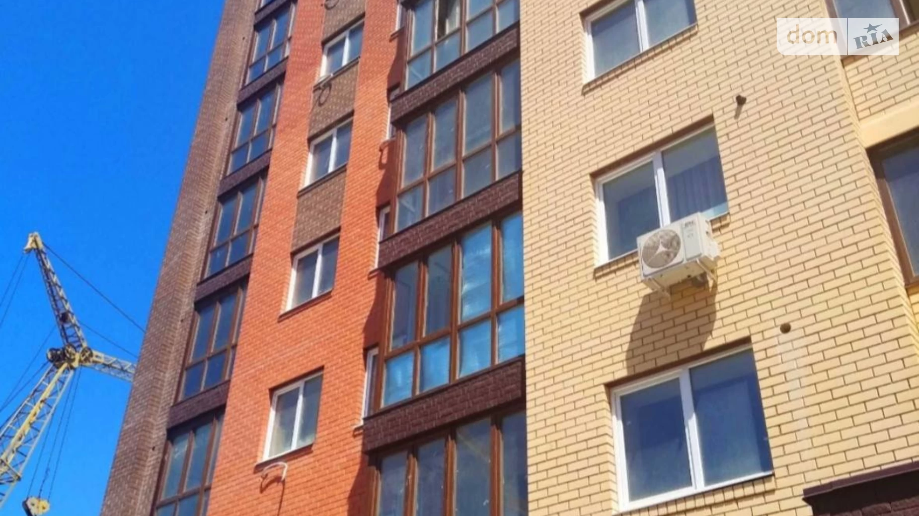 Продается 1-комнатная квартира 38 кв. м в Крыжановка, ул. Академика Сахарова