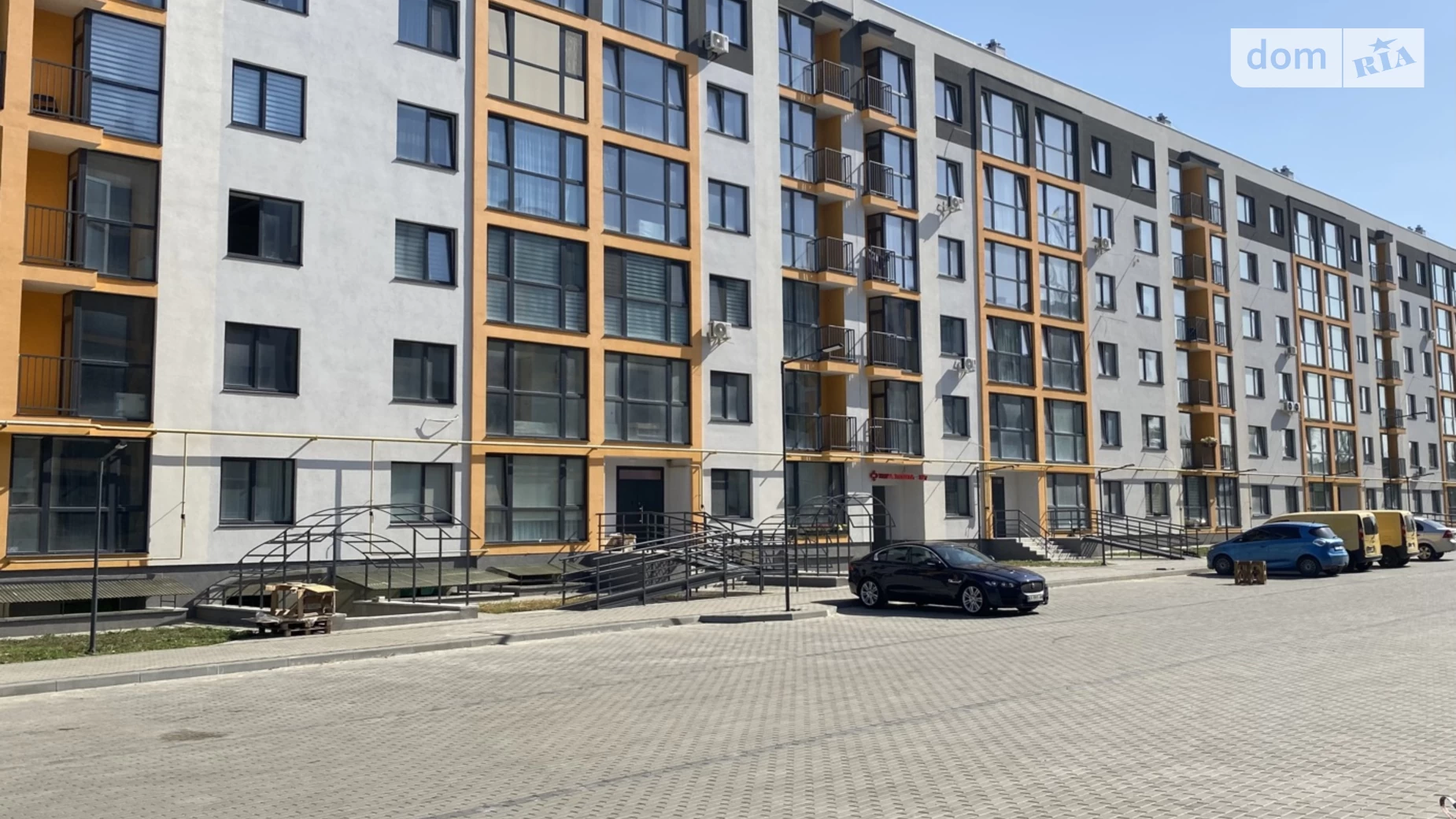 Продається 2-кімнатна квартира 68 кв. м у Березині, вул. Райдужна - фото 2