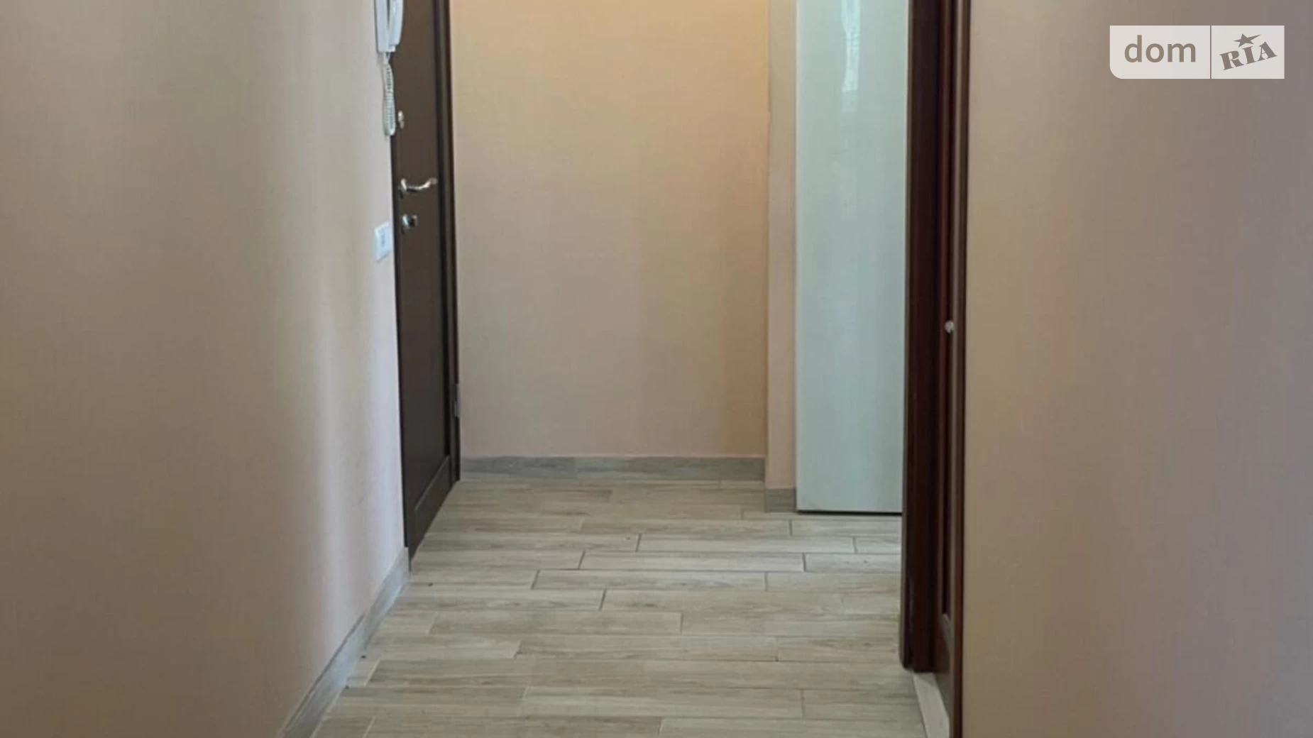 Продается 3-комнатная квартира 57 кв. м в Днепре, ул. Василенко Евгении(Солнечная)