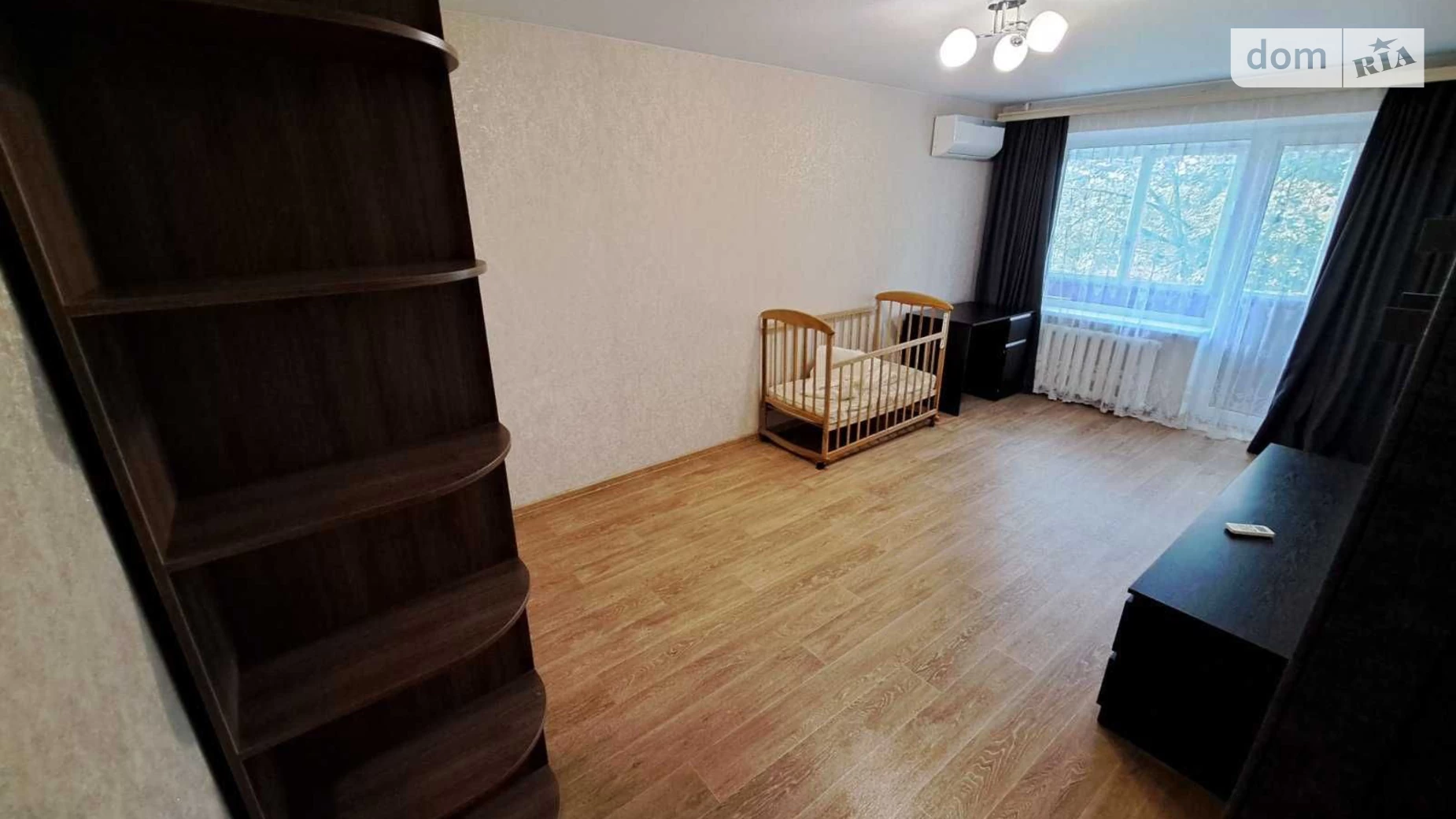 Продается 2-комнатная квартира 45 кв. м в Днепре, просп. Хмельницкого Богдана, 67