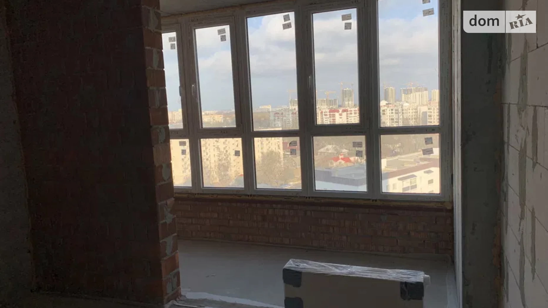 Продается 1-комнатная квартира 51.2 кв. м в Одессе, ул. Ивана Франко - фото 2