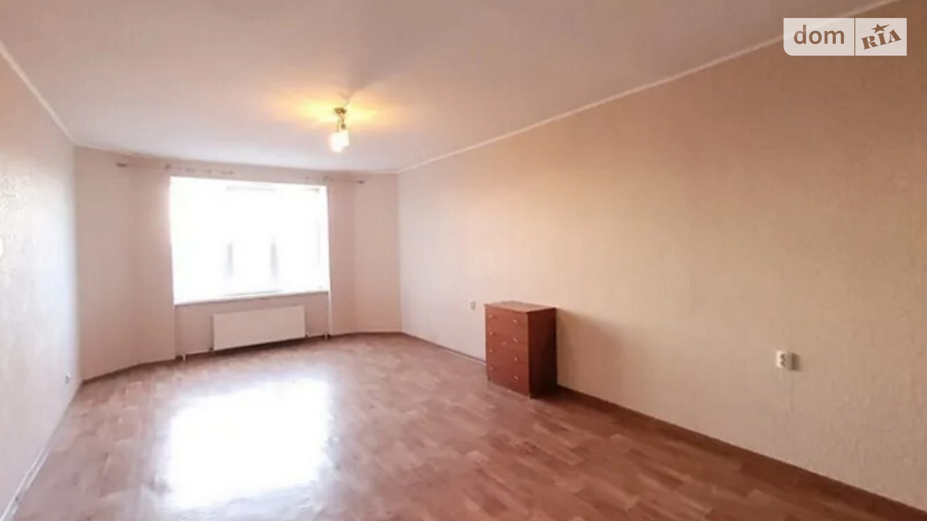 Продается 1-комнатная квартира 66 кв. м в Одессе, ул. Академика Вильямса