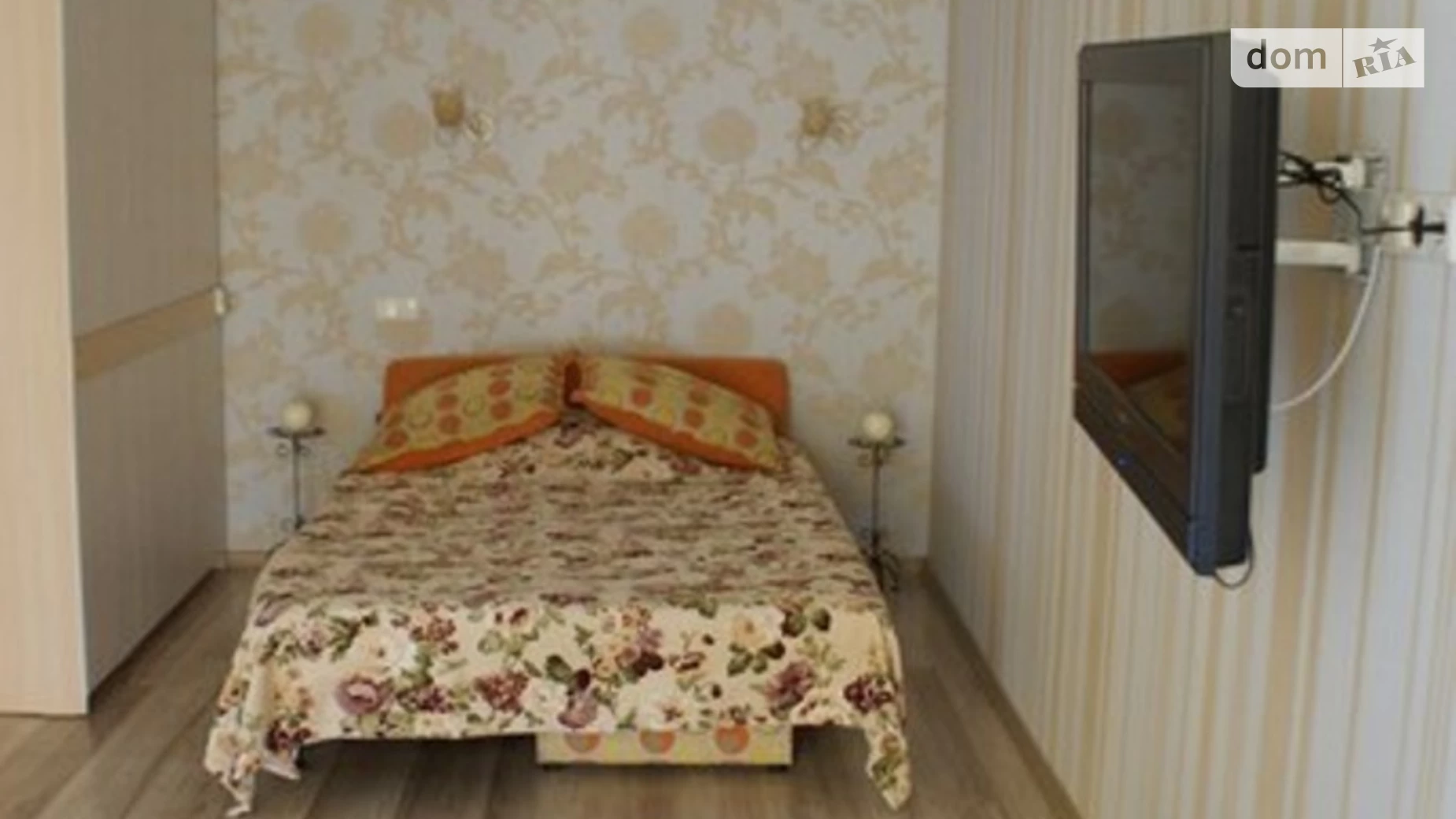 Продается 1-комнатная квартира 37 кв. м в Киеве, ул. Оболонская, 25