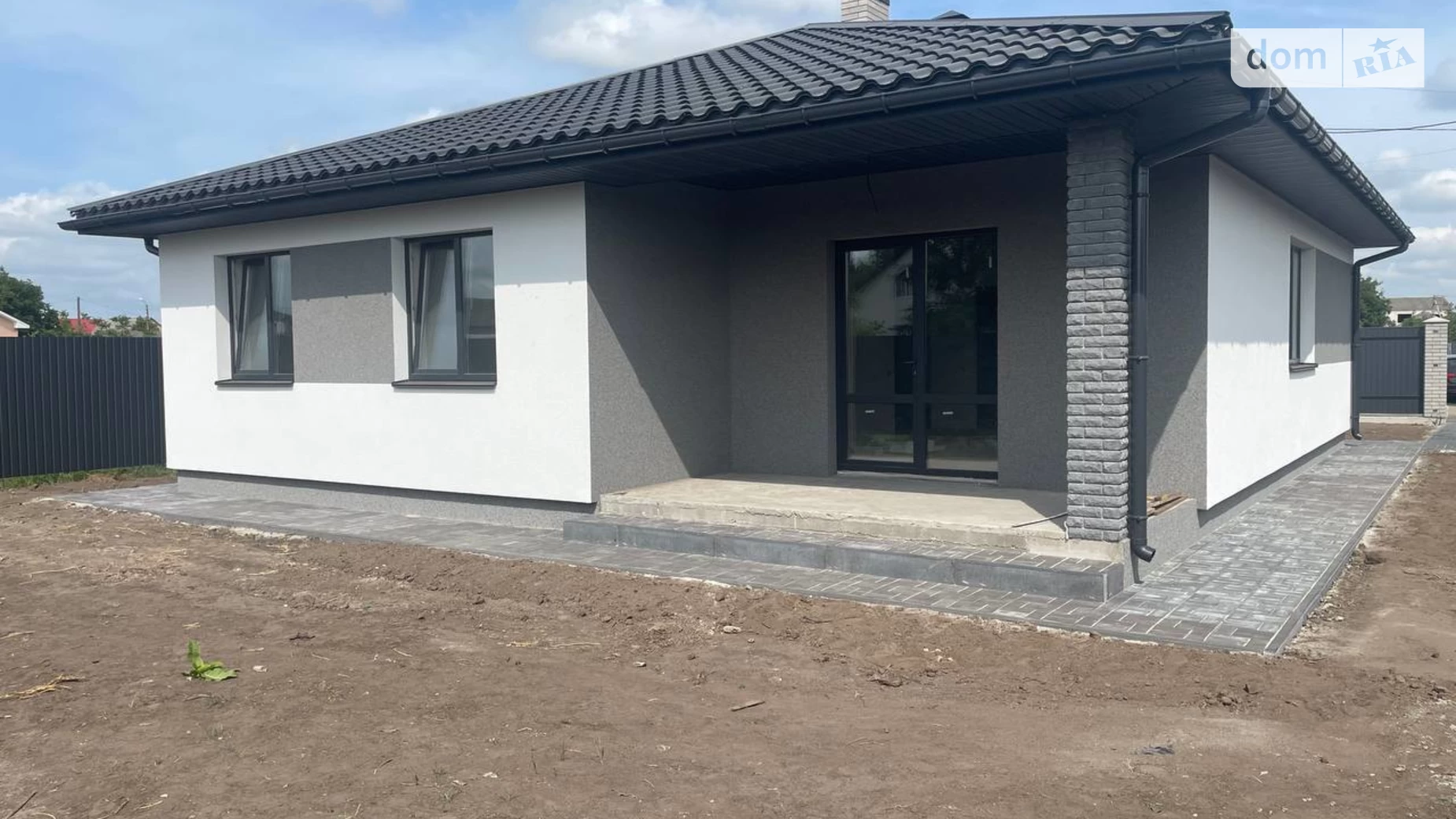 Продается одноэтажный дом 105 кв. м с бассейном, цена: 95000 $ - фото 2