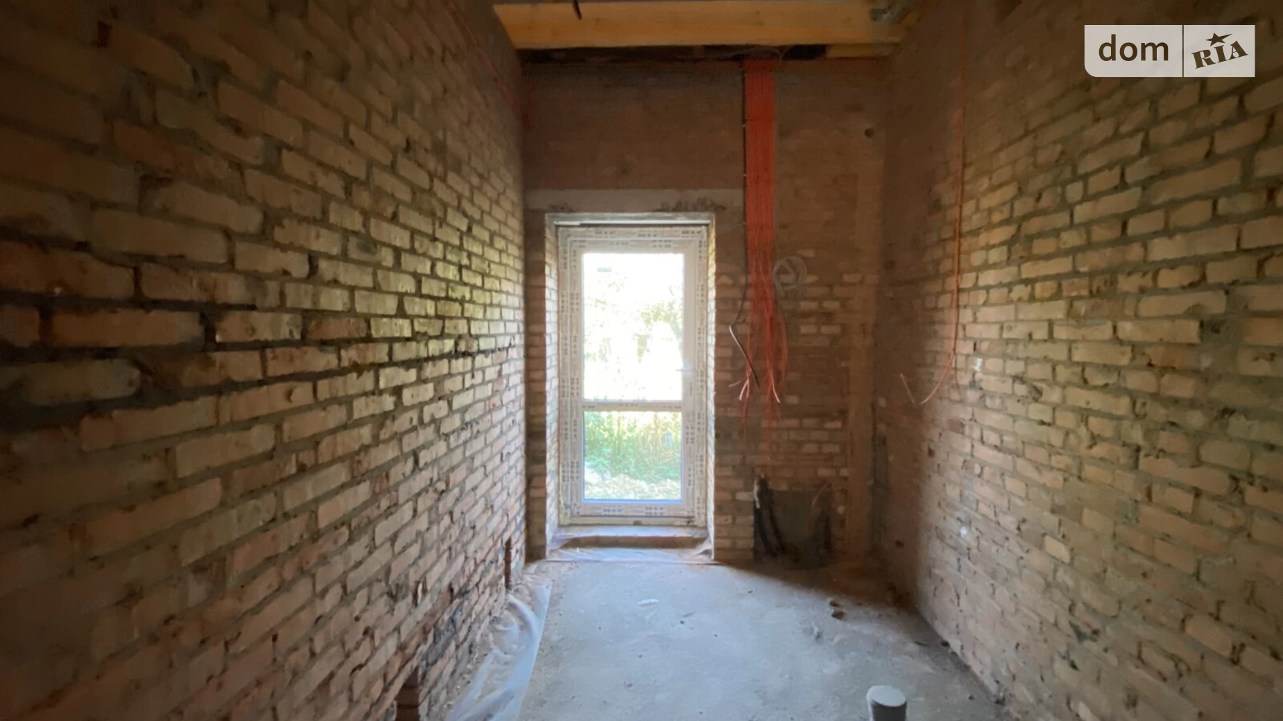 Продается одноэтажный дом 105 кв. м с садом, цена: 72000 $ - фото 2