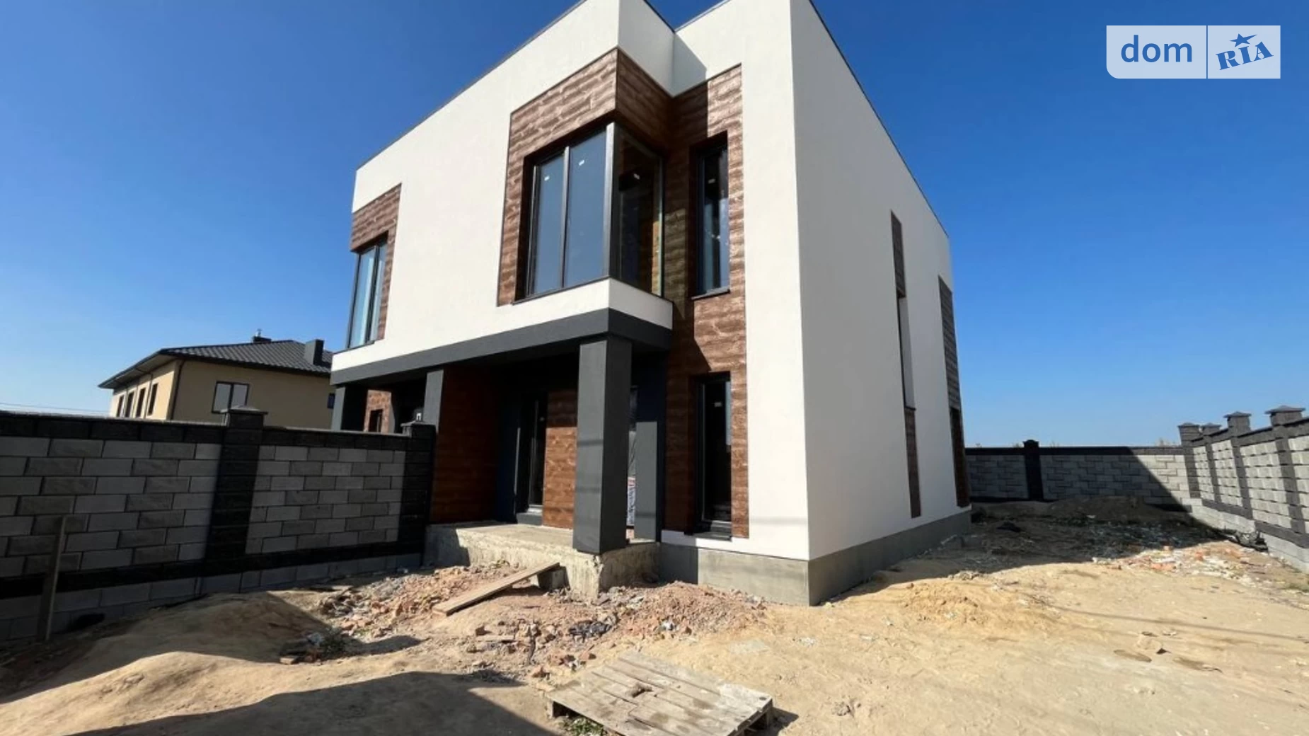 Продается дом на 2 этажа 105 кв. м с участком, цена: 76990 $ - фото 3