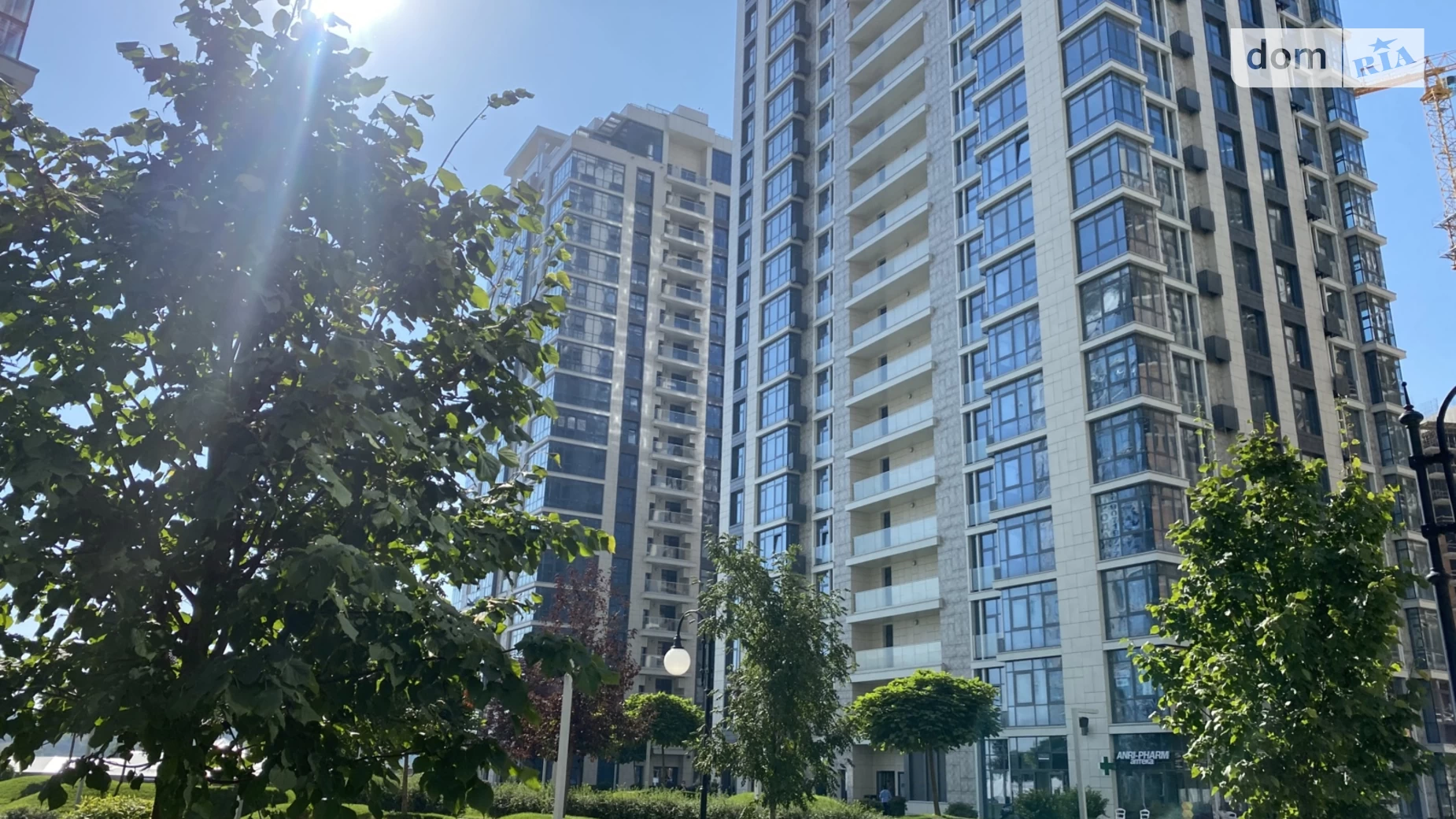 Продается 2-комнатная квартира 81 кв. м в Киеве, ул. Андрея Верхогляда(Драгомирова), 19А - фото 2