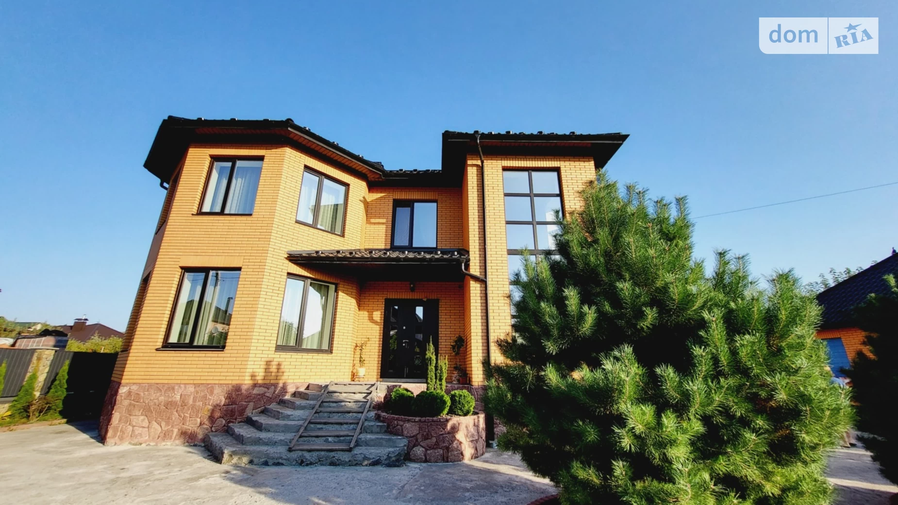 Продается дом на 2 этажа 280 кв. м с мансардой, цена: 400000 $ - фото 2