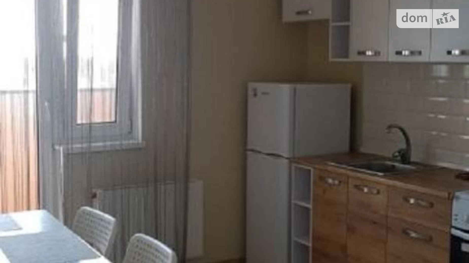 Продається 1-кімнатна квартира 38 кв. м у Одесі, вул. Балківська