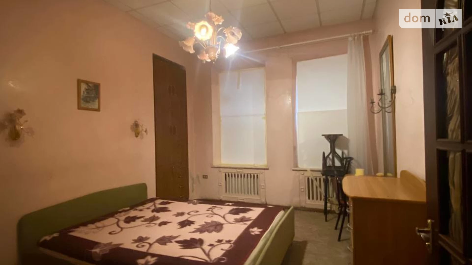 Продается 2-комнатная квартира 107 кв. м в Одессе, ул. Бориса Литвака, -
