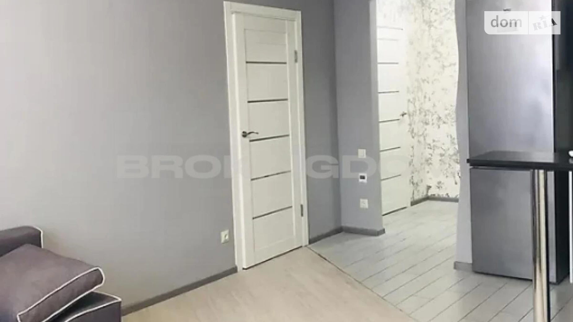 Продается 1-комнатная квартира 46 кв. м в Киеве, бул. Вацлава Гавела, 28