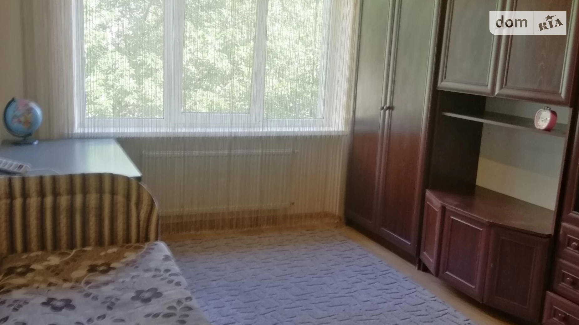 Продается 3-комнатная квартира 64 кв. м в Черновцах
