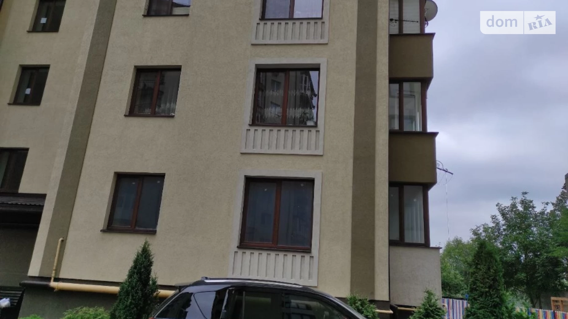 Продается 3-комнатная квартира 81 кв. м в Ивано-Франковске, ул. Независимости