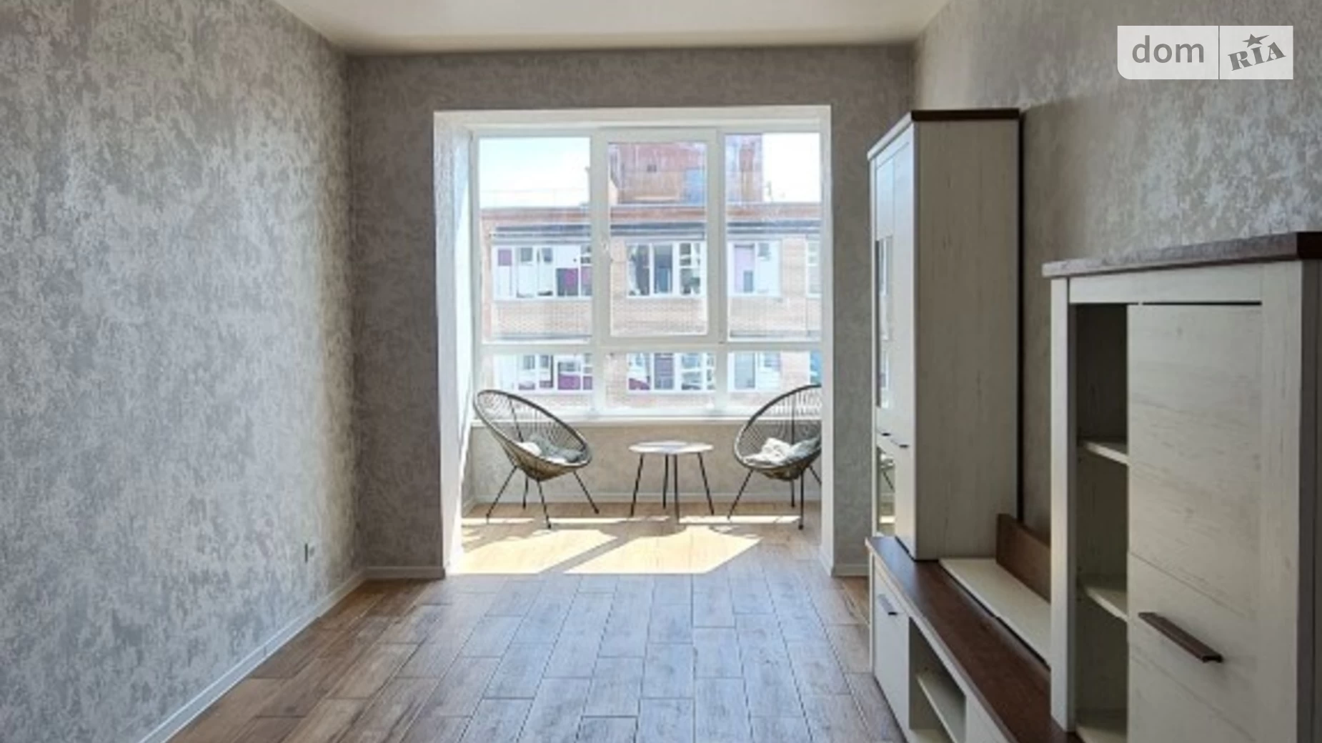 Продается 1-комнатная квартира 43 кв. м в Хмельницком