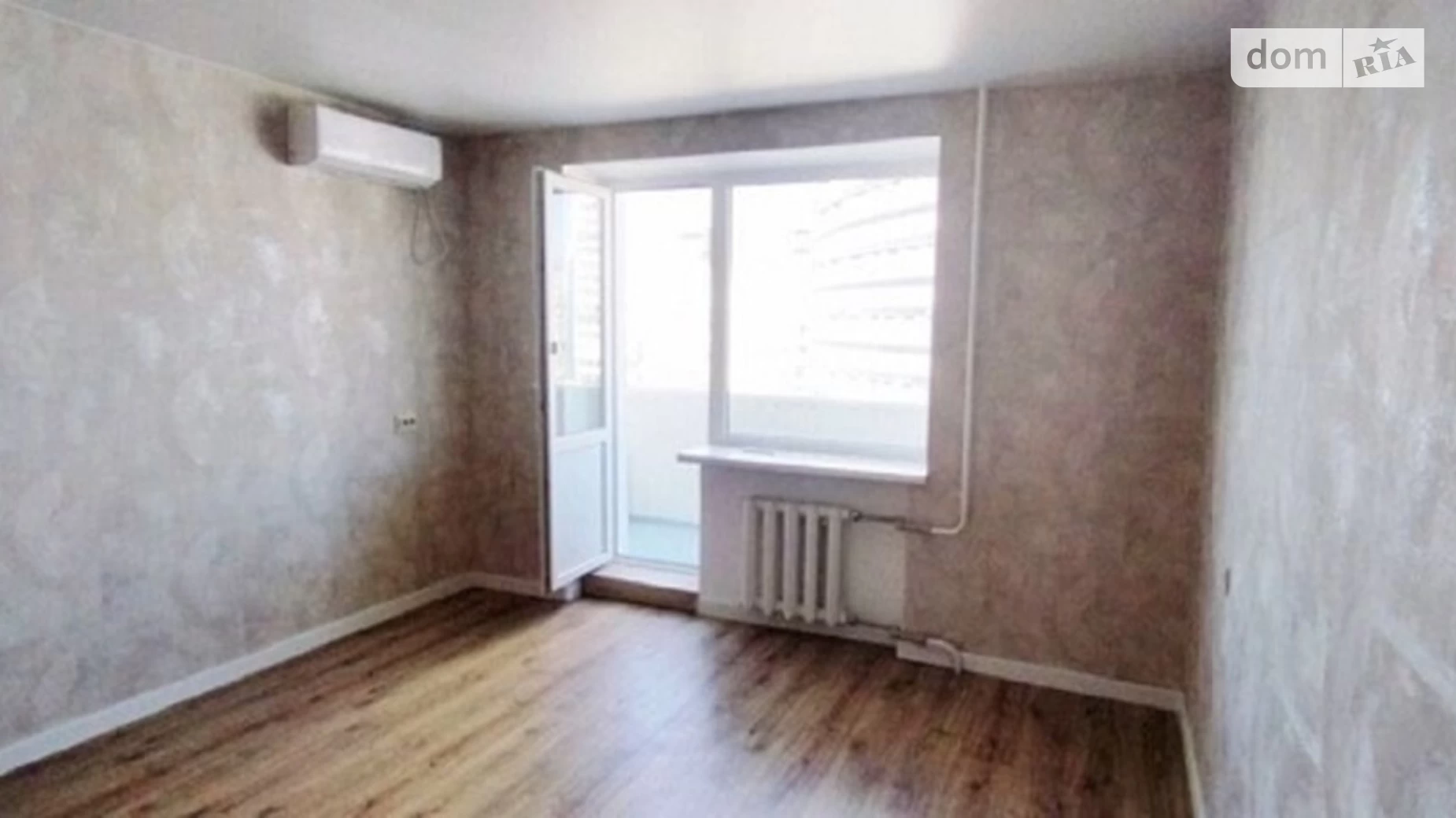 Продается 1-комнатная квартира 32 кв. м в Одессе, ул. Героев обороны Одессы